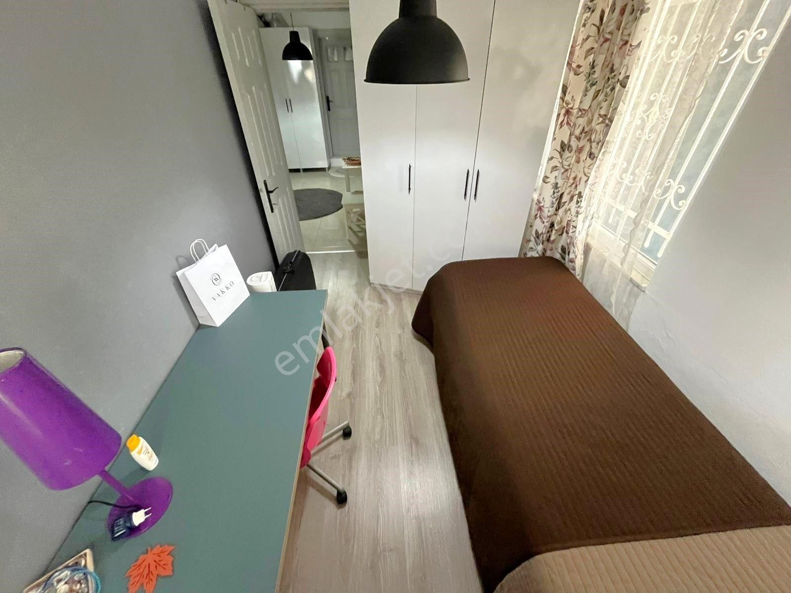 Akçay'da Aygül'den Keyifli Geniş Bahçe Kullanımlı Denize 200 Mt Masrafsız Ön Cephe 2+1 Satılık Daire - Görsel 24