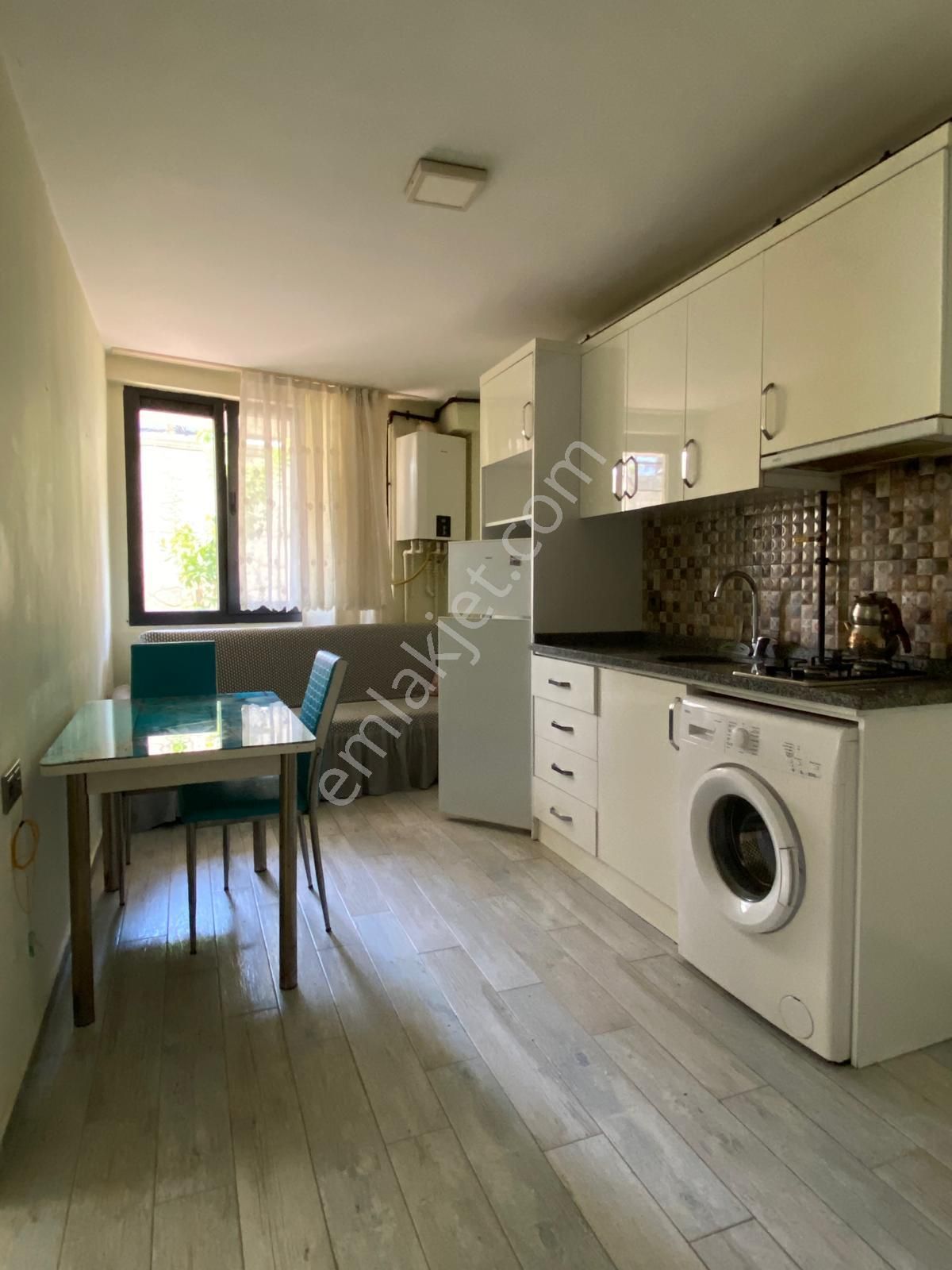 Ender Uysal Gayrimenkulden Asmalıevler De Kiralık 1+1 Bahçekatı Apart..