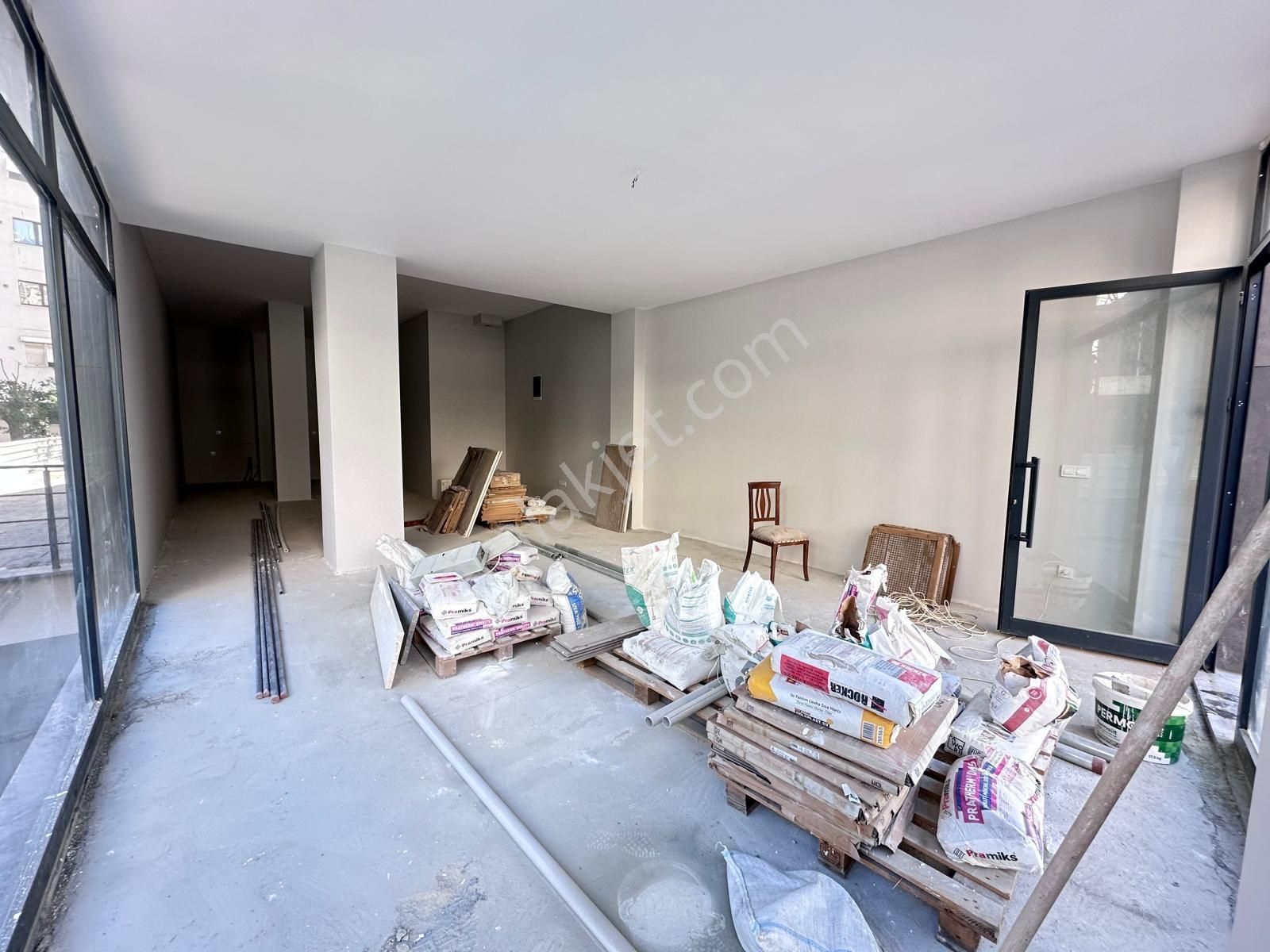 Erenköy De Kurumsal Kiracılı Ön Kullanımı Olan Toplam 250m2 Net - Görsel 10