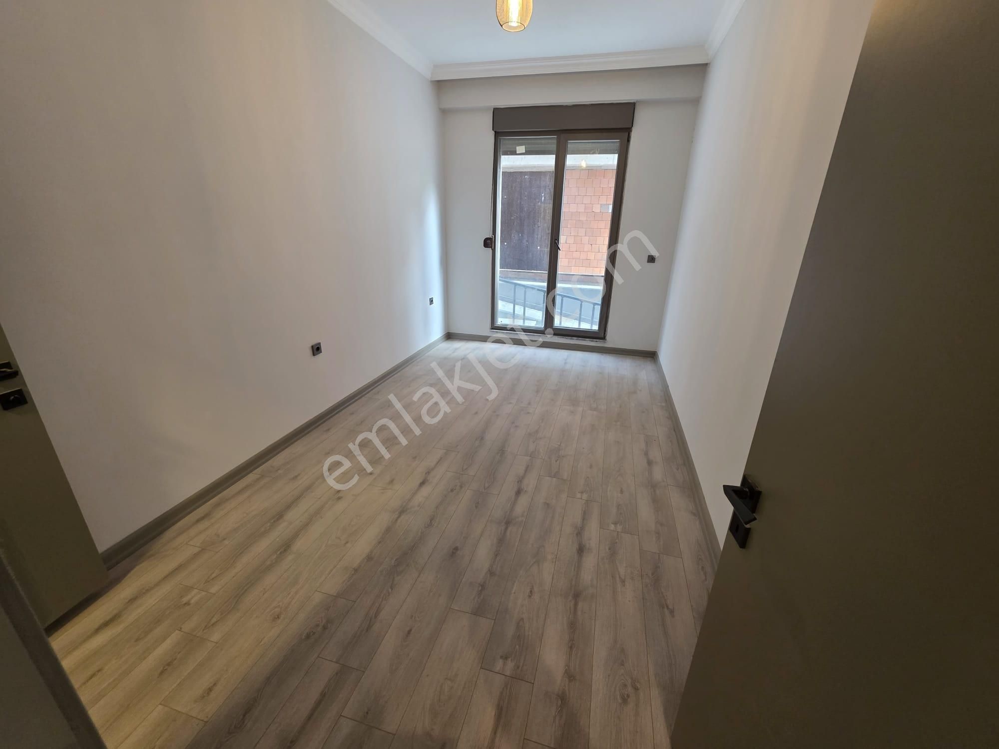 Irmaksudan Altınkumda Yeni Yapı Ayrı Mutfak Lüks 2+1 Daireler - Görsel 24