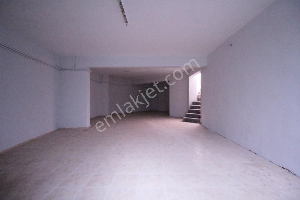 Şehir Merkezine Yakın Konumda Köşebaşı 300 M² Kiralık Dükkan - Görsel 7