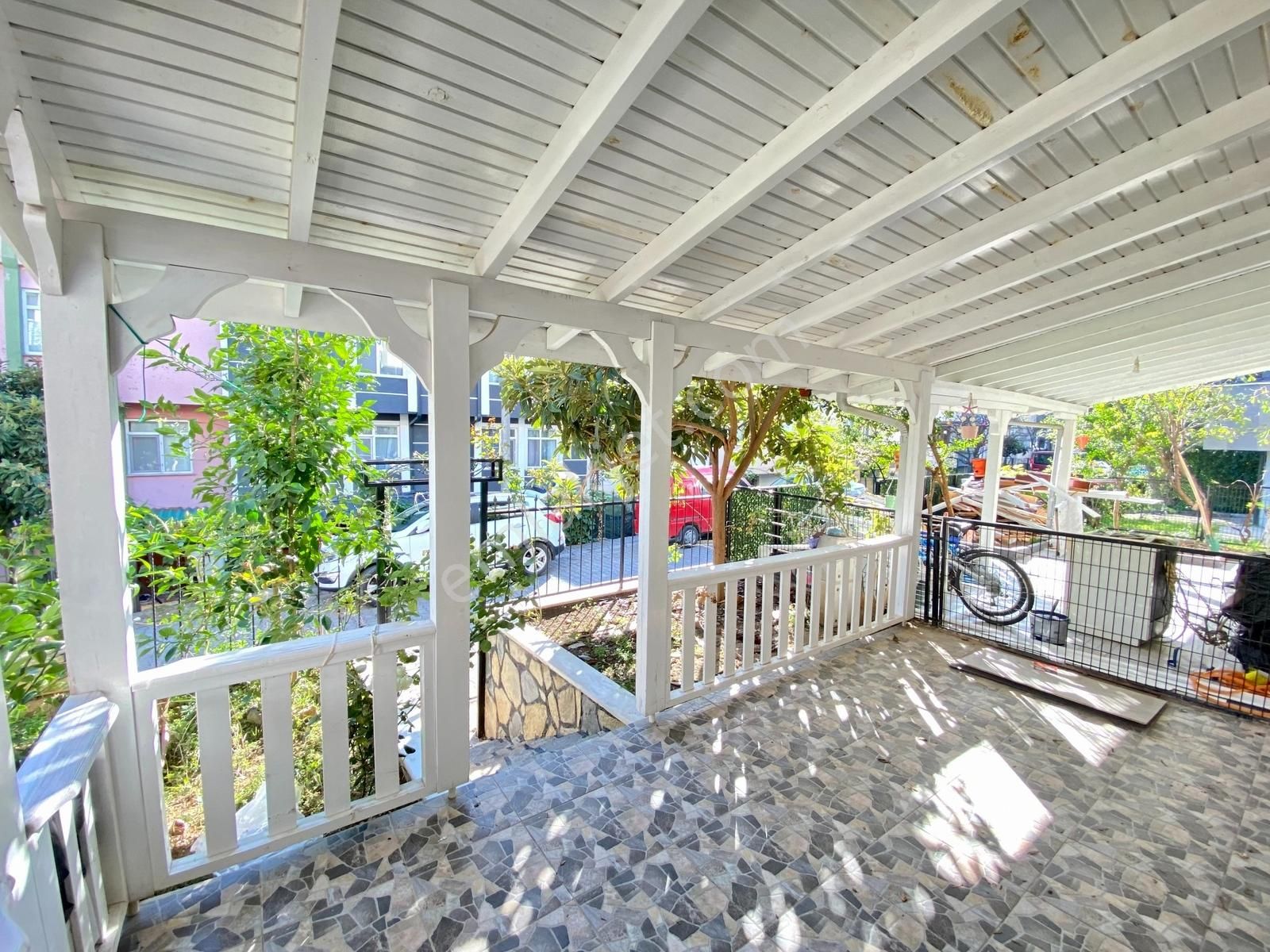 Verandalı,teraslı,şömineli,hobi Bahçeli 4+2 Kiralık Müstakil Ev - Görsel 10