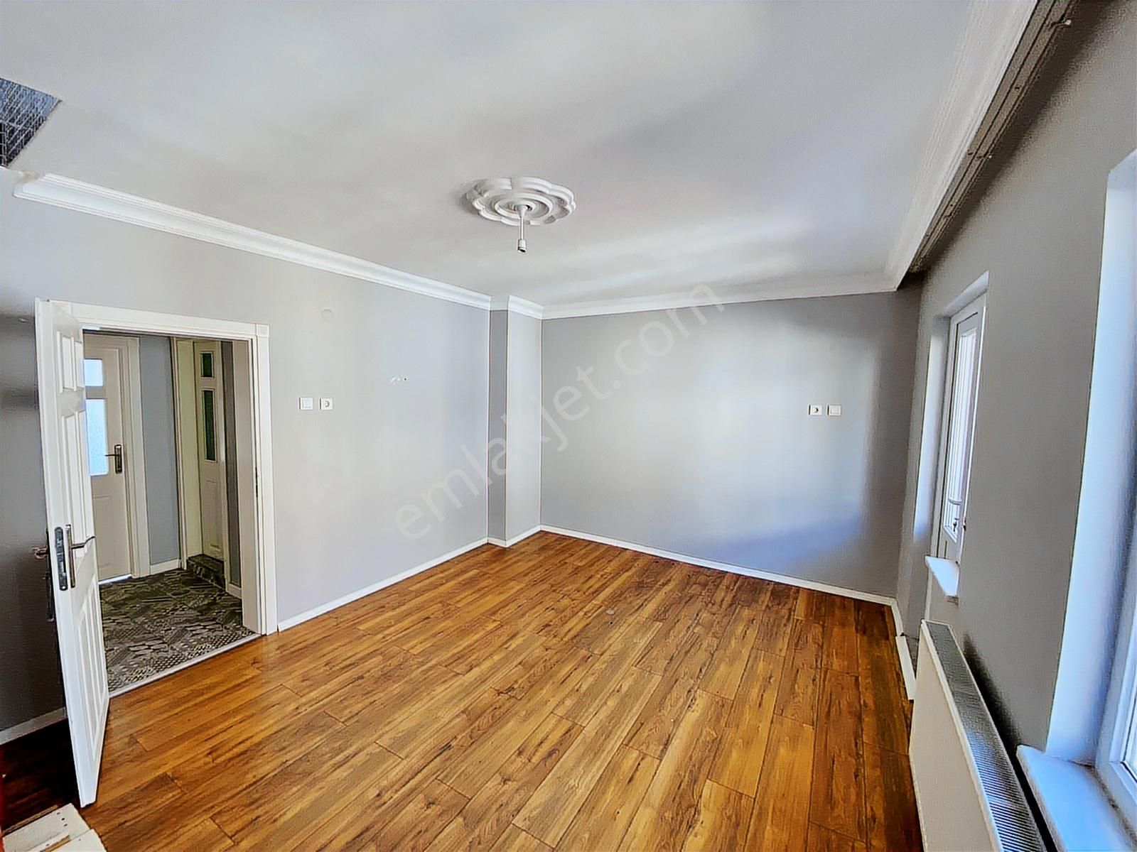 Verandalı,teraslı,şömineli,hobi Bahçeli 4+2 Kiralık Müstakil Ev - Görsel 20