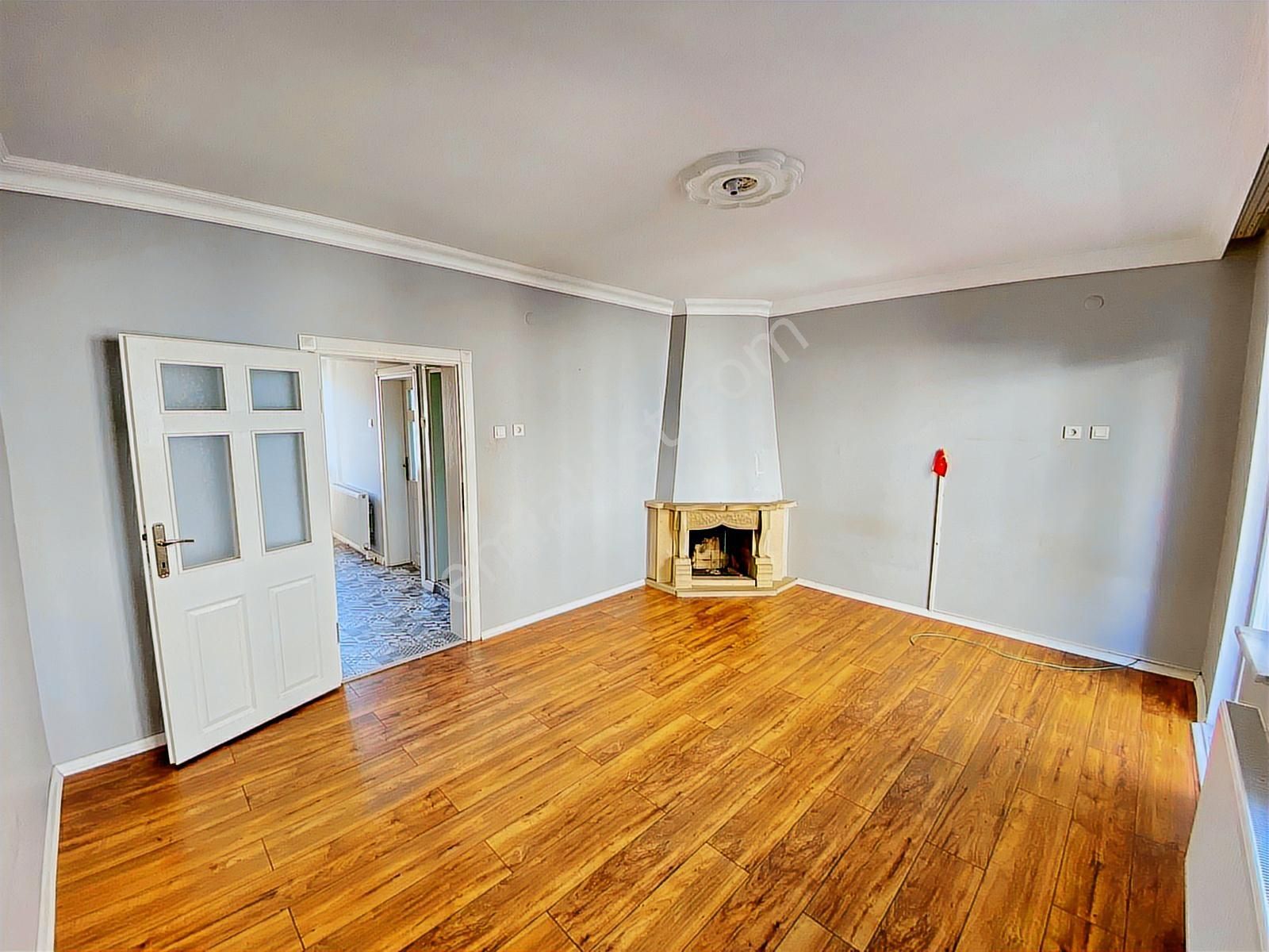 Verandalı,teraslı,şömineli,hobi Bahçeli 4+2 Kiralık Müstakil Ev - Görsel 28