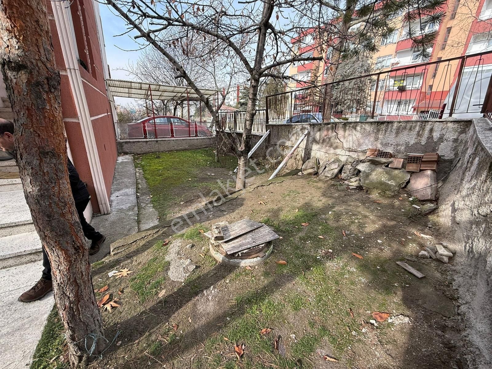 Rıza Acar'dan İnönü Mahallesi Onlar Sit. Köşe Geniş Bahçeli - Görsel 26