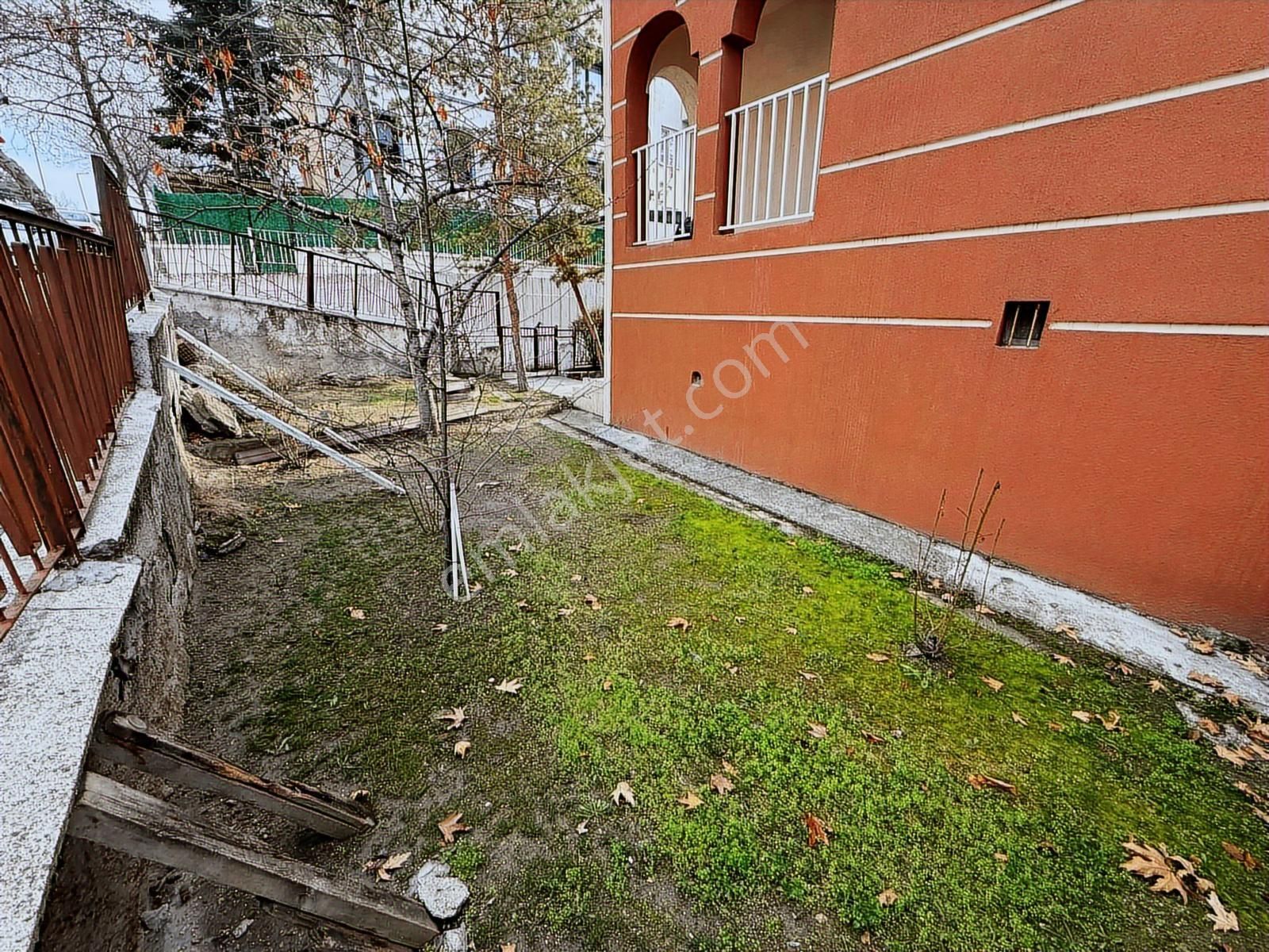 Rıza Acar'dan İnönü Mahallesi Onlar Sit. Köşe Geniş Bahçeli - Görsel 15