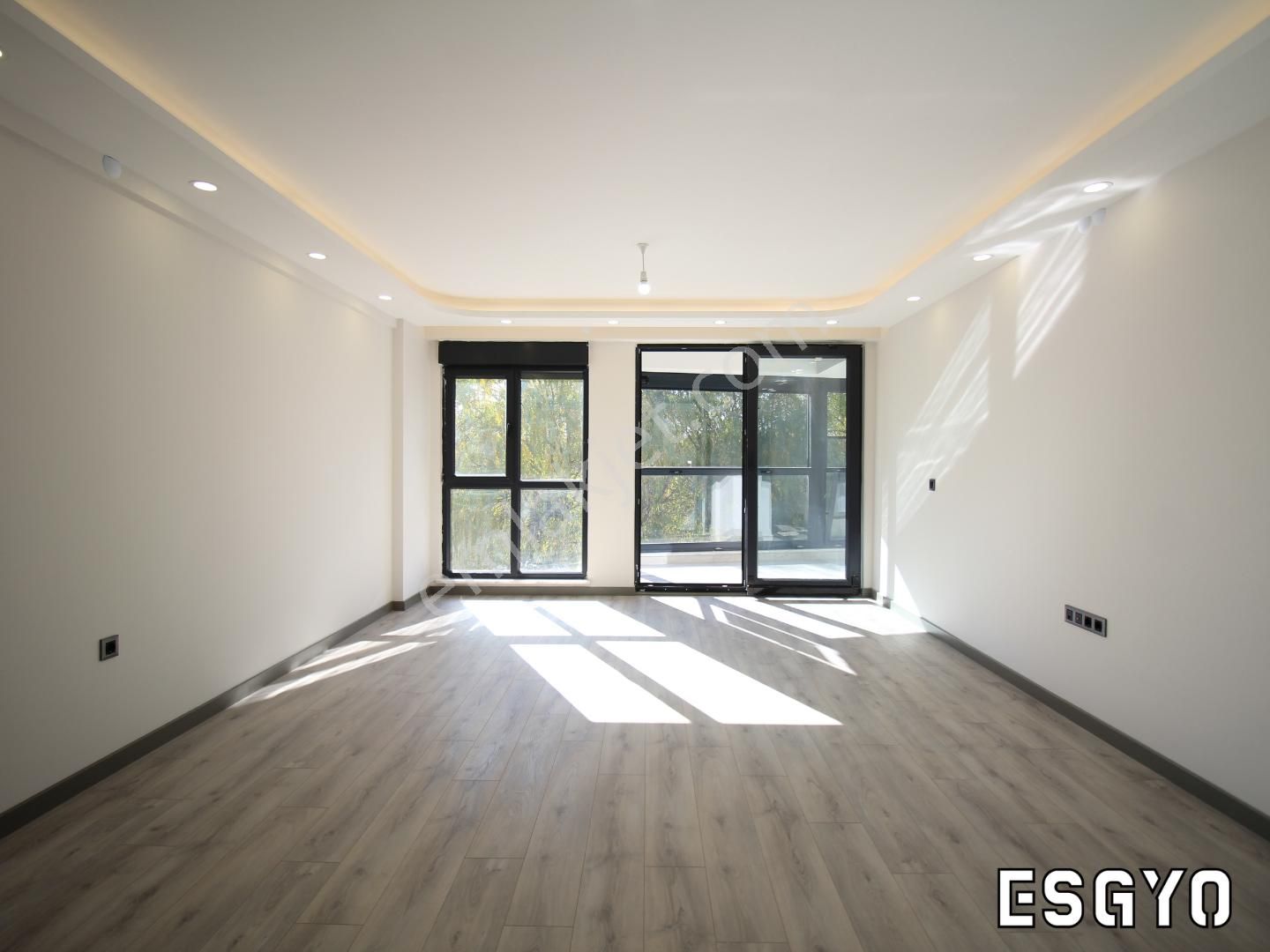 Esgyo'dan Sazova Park Yanı 3+1 170 M2 Sıfır Lüks Kiralık Daire - Görsel 33