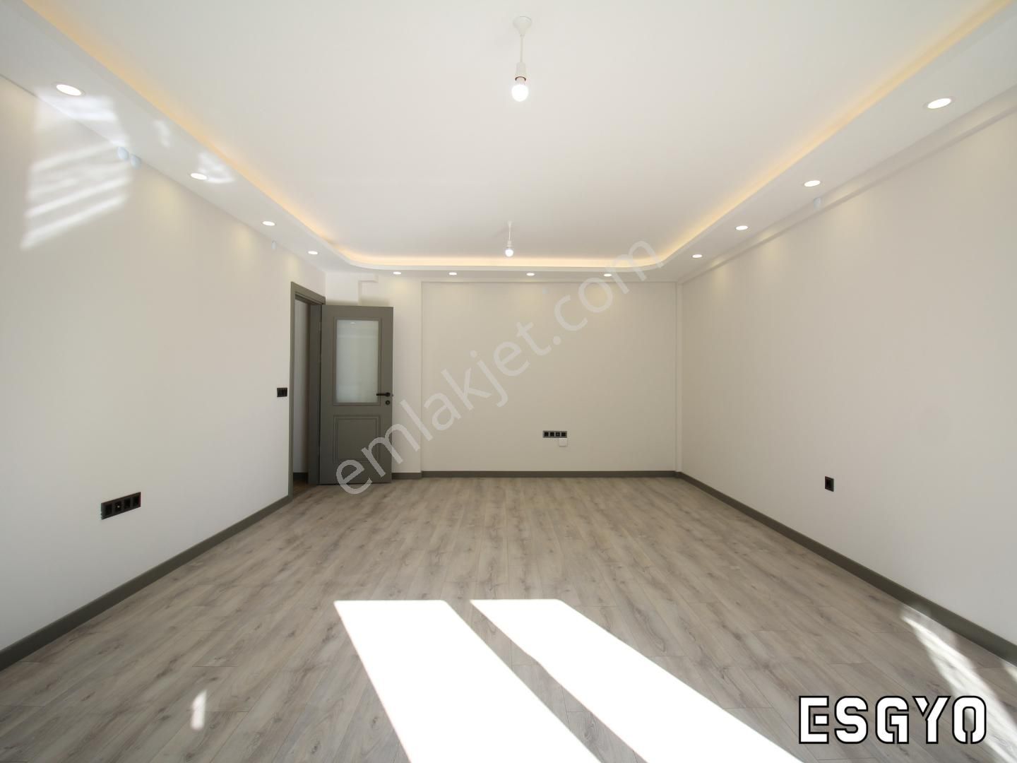 Esgyo'dan Sazova Park Yanı 3+1 170 M2 Sıfır Lüks Kiralık Daire - Görsel 32