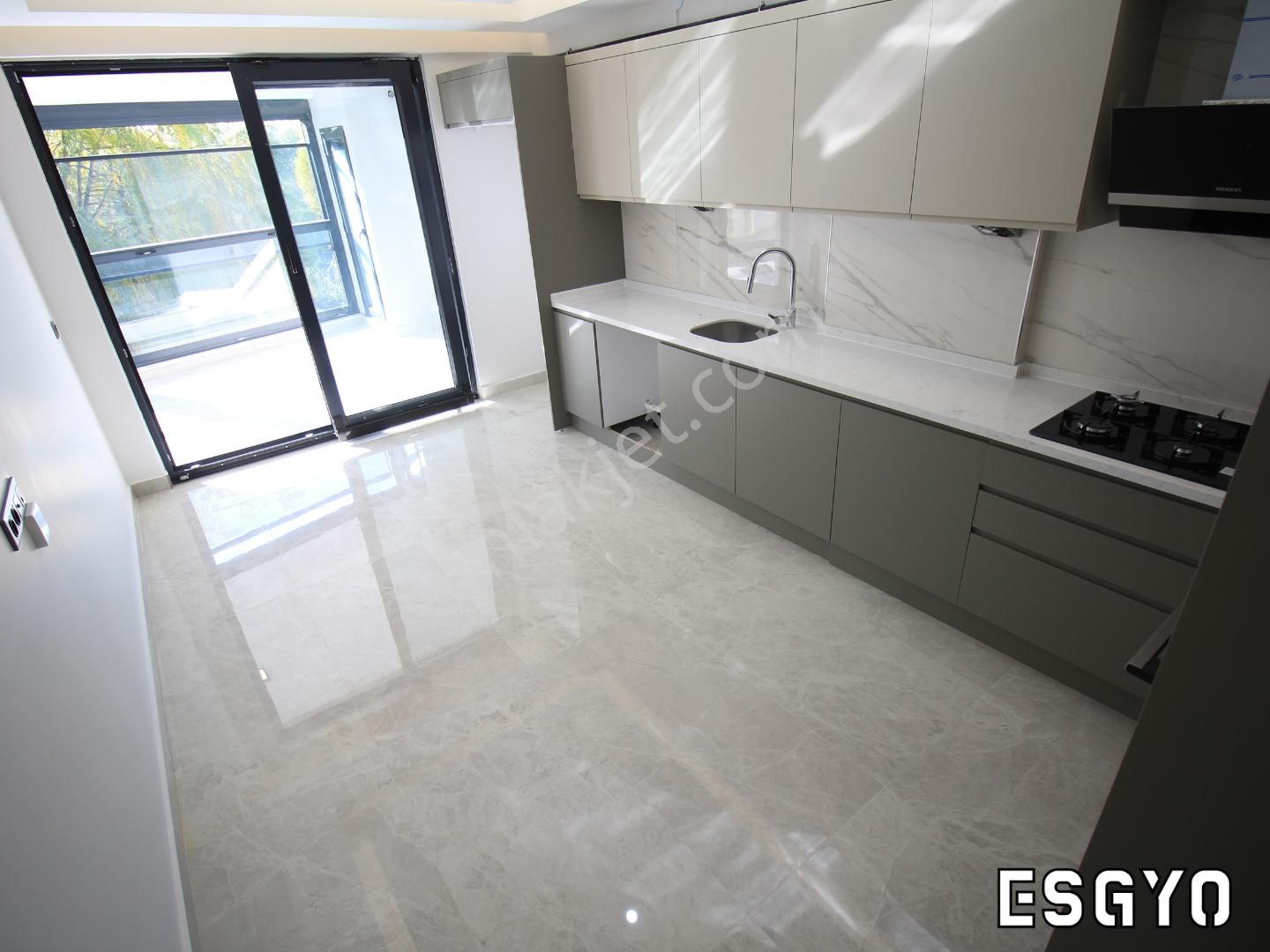 Esgyo'dan Sazova Park Yanı 3+1 170 M2 Sıfır Lüks Kiralık Daire - Görsel 16