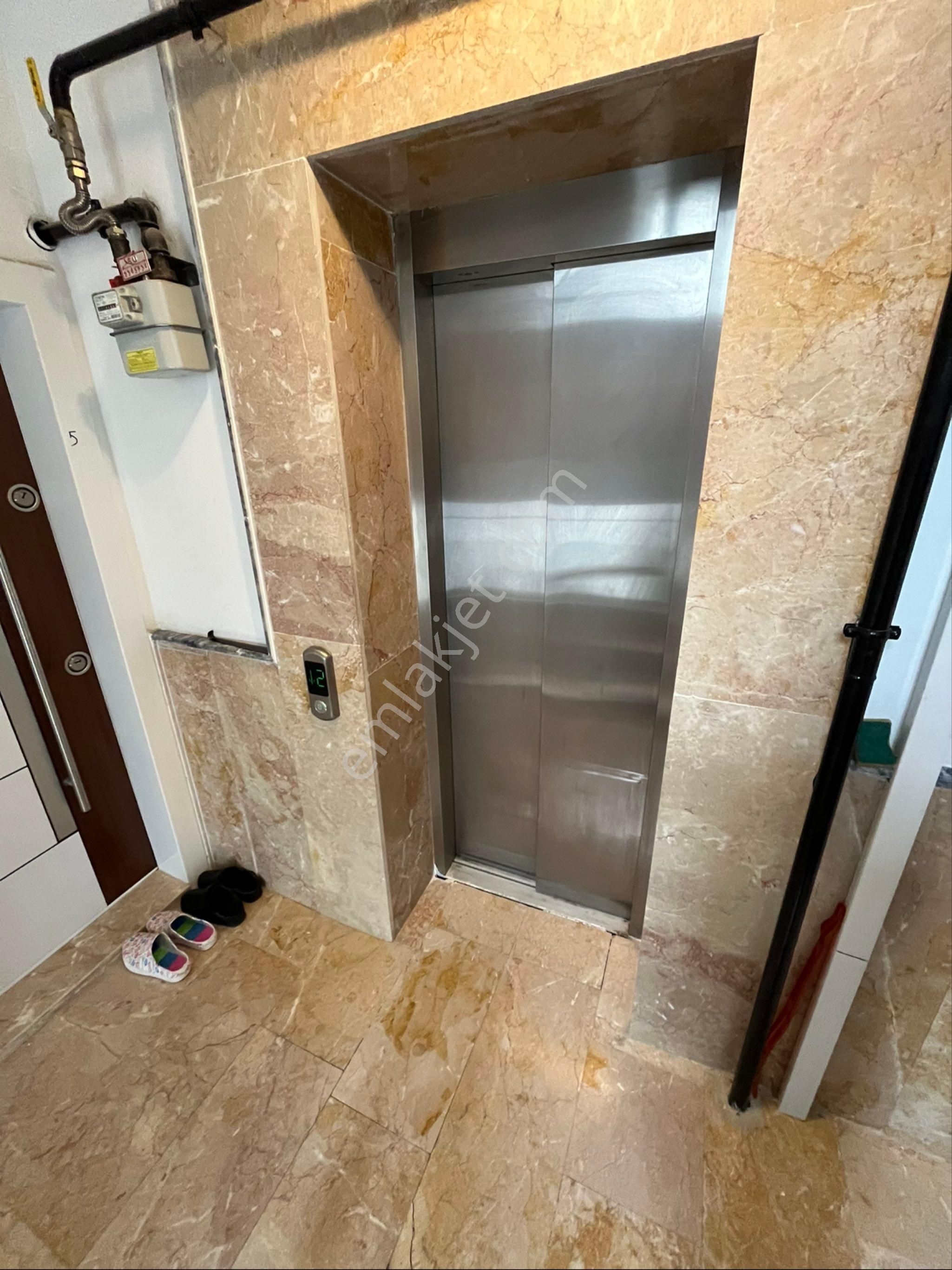 Gölbaşı Bahçelievler Mah Asansörlü Orta Kat Dairemiz Mülkiyetten Satılık - Görsel 7