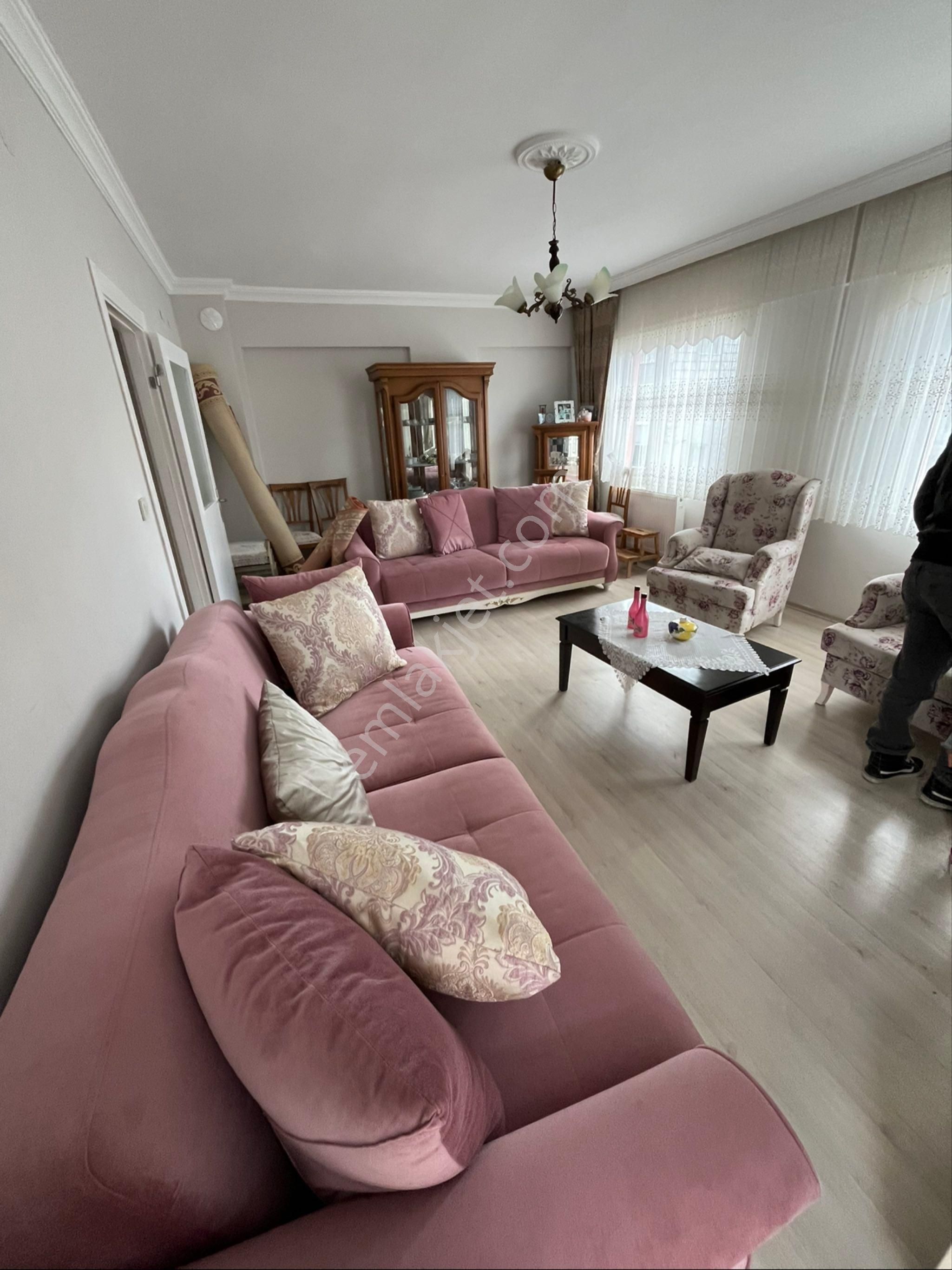 Gölbaşı Bahçelievler Mah Asansörlü Orta Kat Dairemiz Mülkiyetten Satılık - Görsel 21