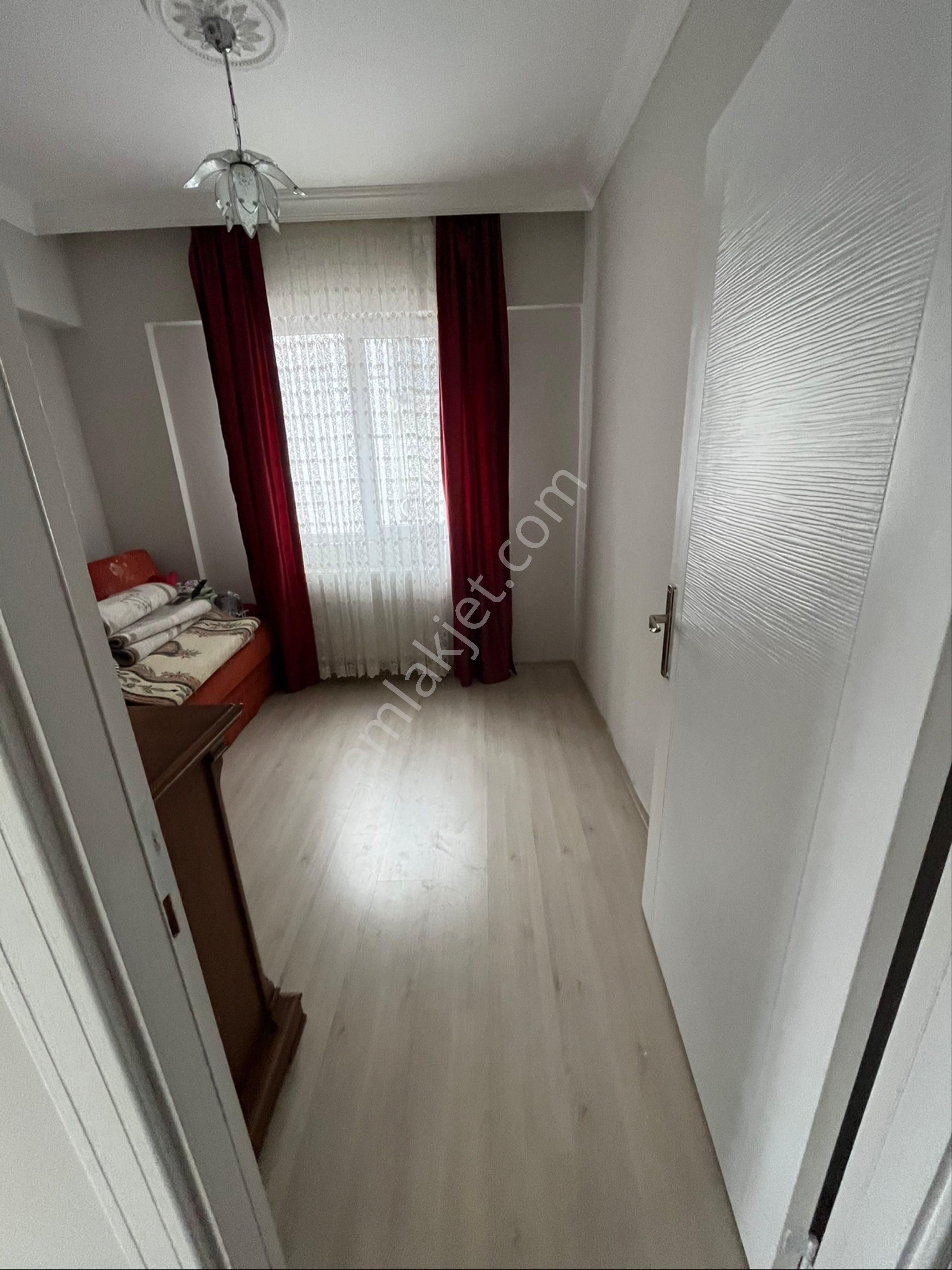 Gölbaşı Bahçelievler Mah Asansörlü Orta Kat Dairemiz Mülkiyetten Satılık - Görsel 14