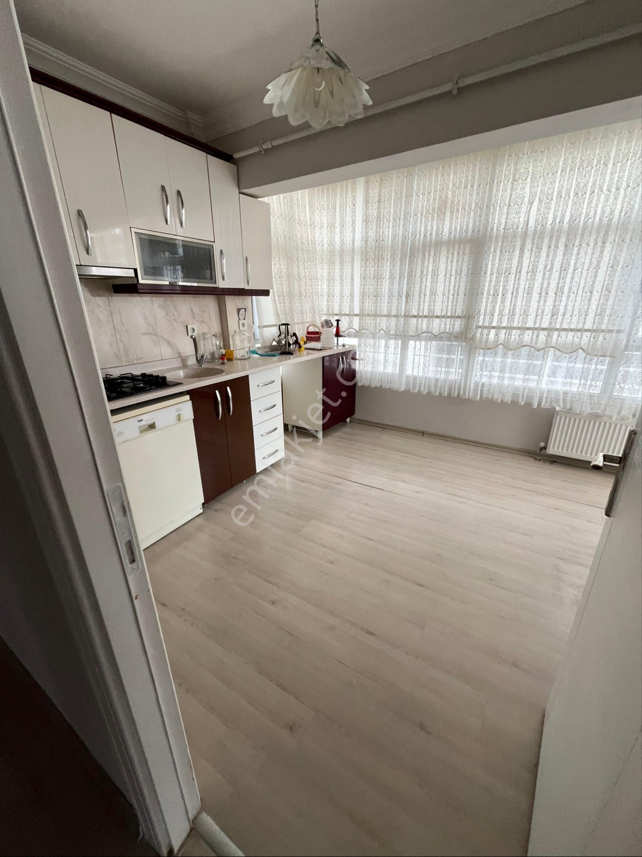 Gölbaşı Bahçelievler Mah Asansörlü Orta Kat Dairemiz Mülkiyetten Satılık - Görsel 19