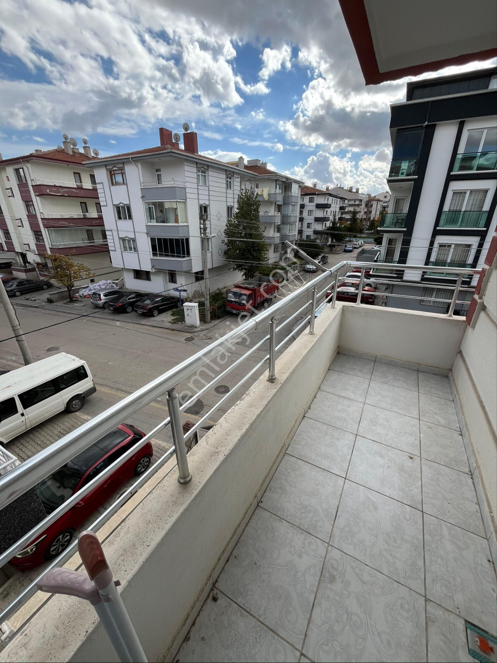 Gölbaşı Bahçelievler Mah Asansörlü Orta Kat Dairemiz Mülkiyetten Satılık - Görsel 16