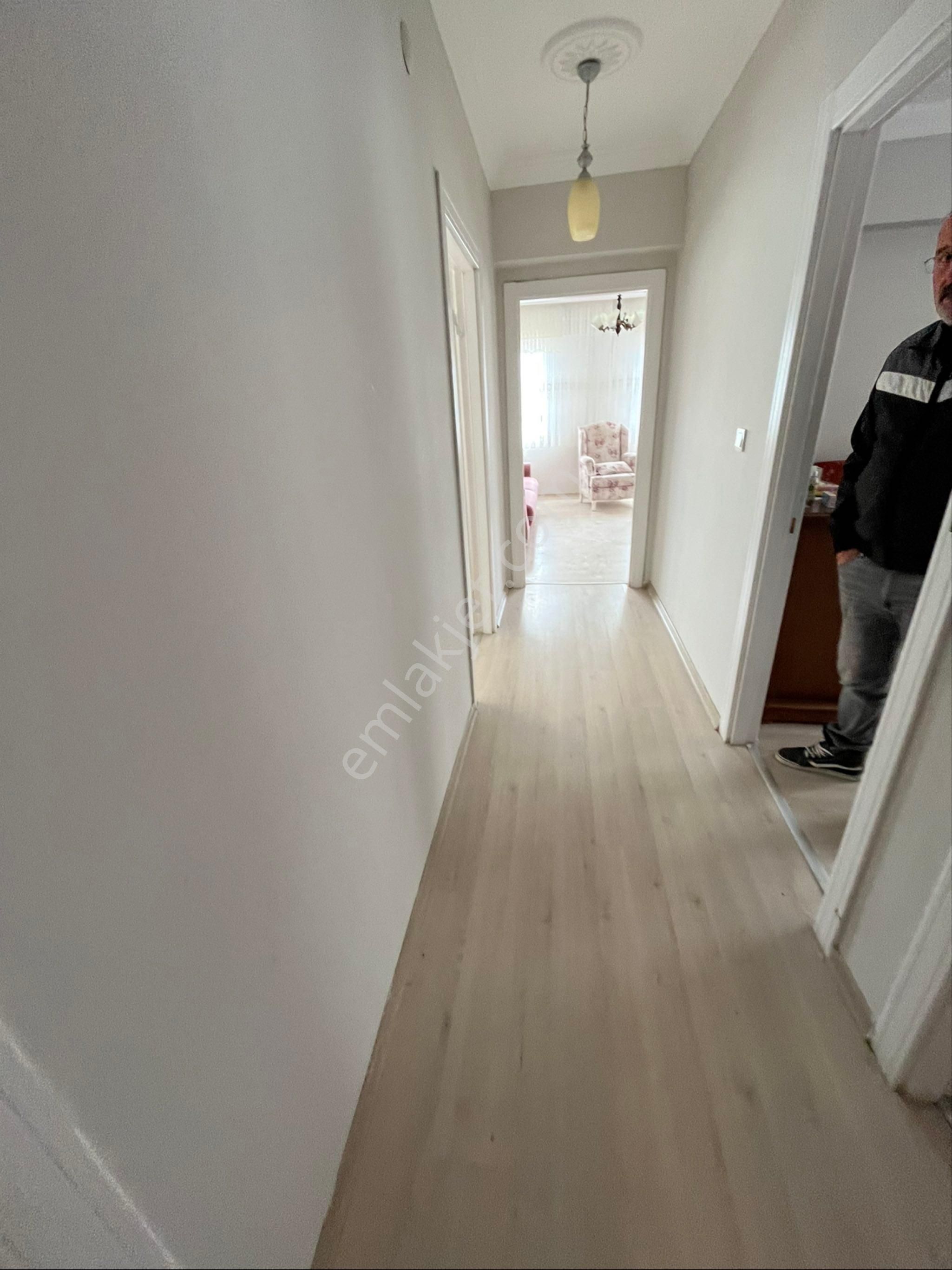 Gölbaşı Bahçelievler Mah Asansörlü Orta Kat Dairemiz Mülkiyetten Satılık - Görsel 8