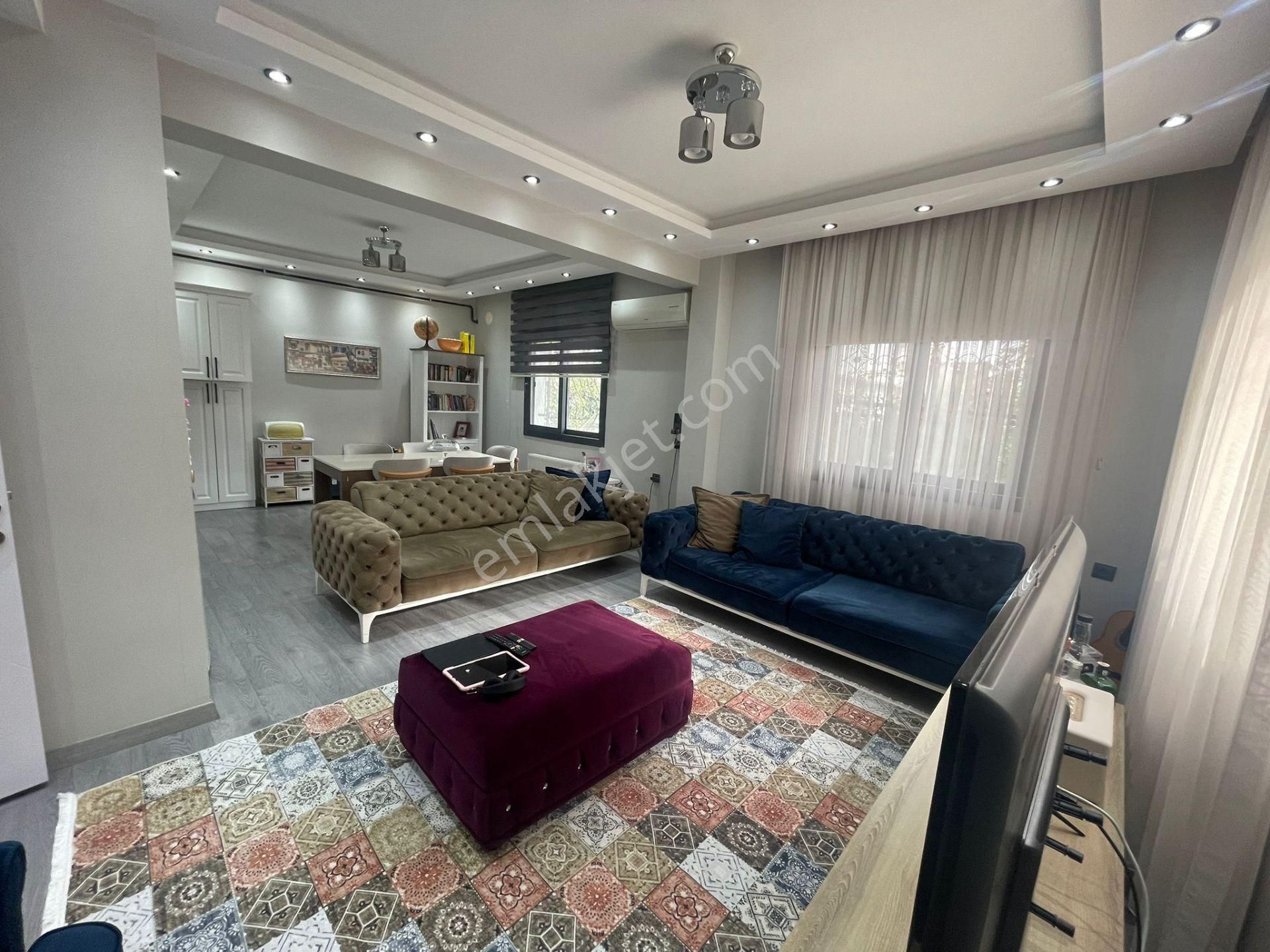 Karınca'dan Eski Mezitli'de Teraslı Geniş Oturumlu 4+1 Satılık - Görsel 8