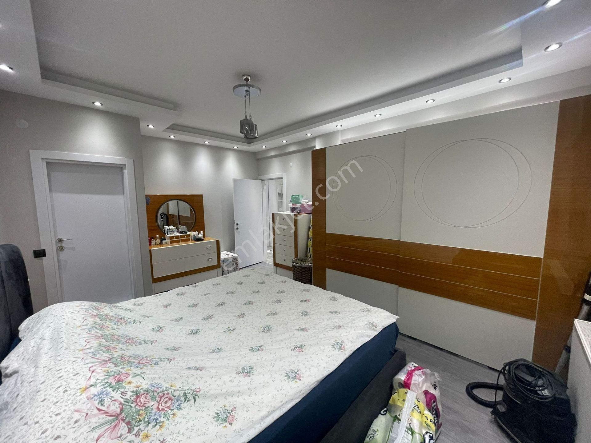 Karınca'dan Eski Mezitli'de Teraslı Geniş Oturumlu 4+1 Satılık - Görsel 13