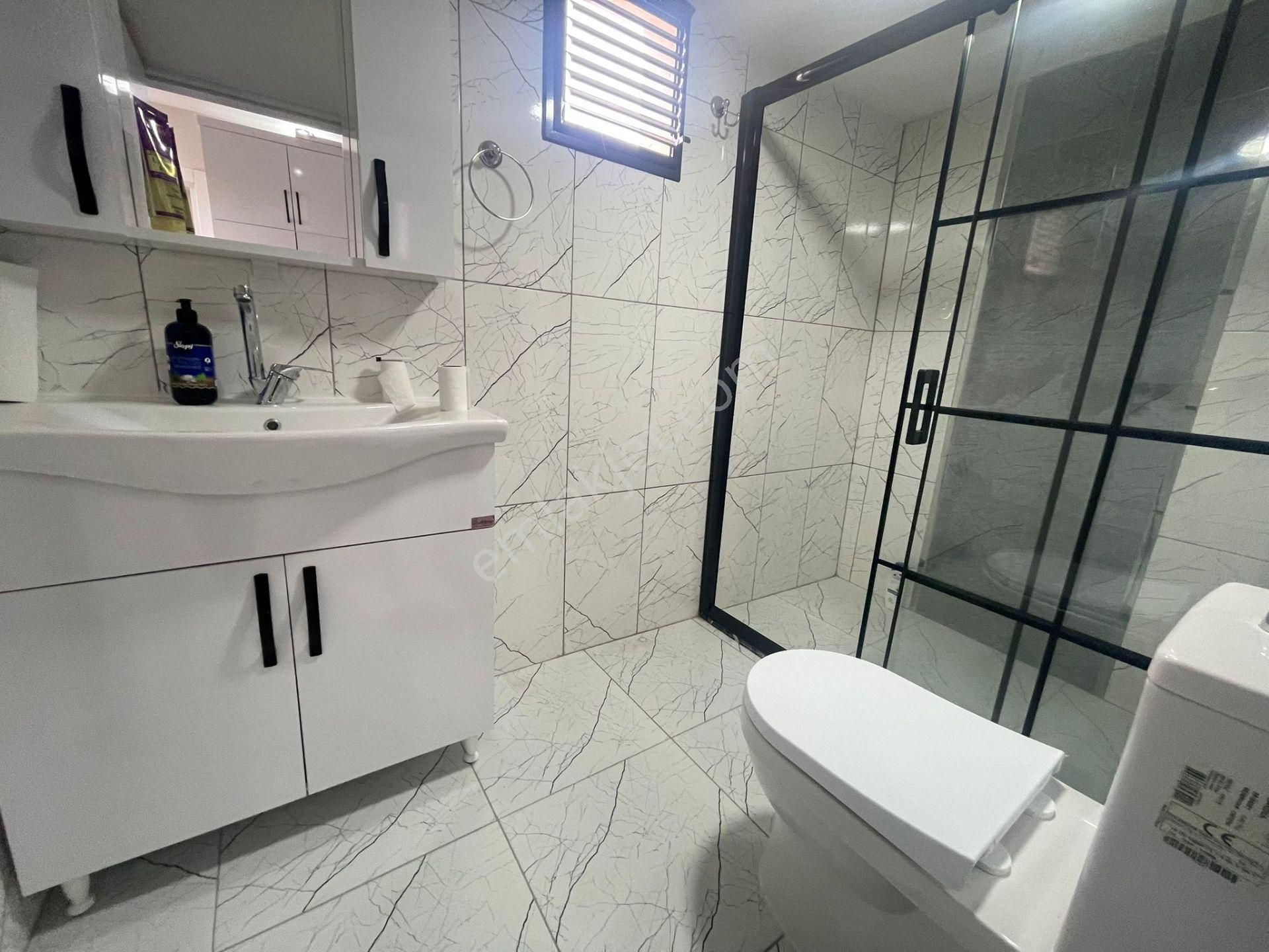 Karınca'dan Eski Mezitli'de Teraslı Geniş Oturumlu 4+1 Satılık - Görsel 15