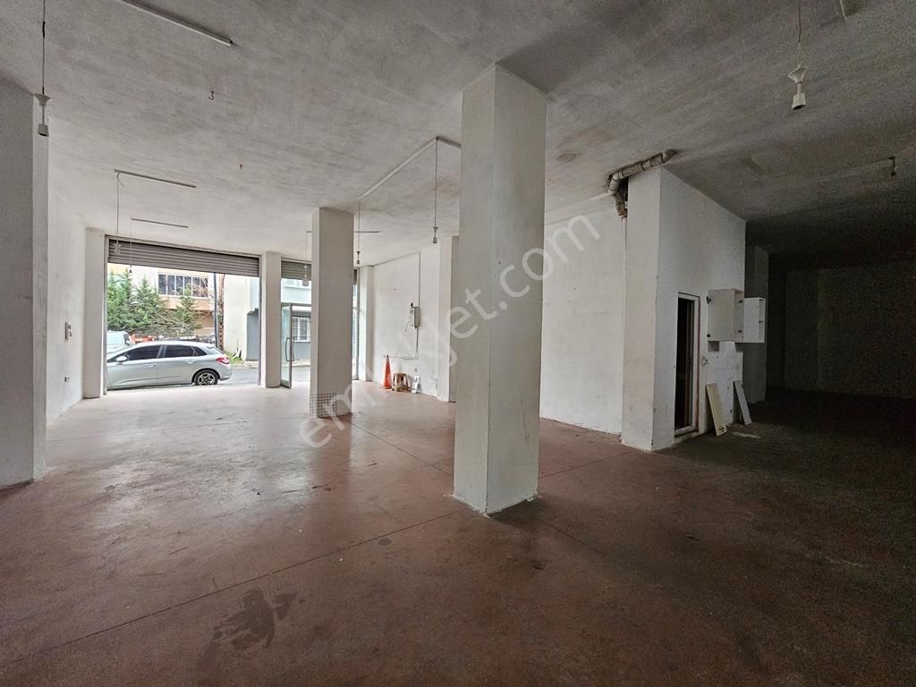 Avcılar Yeşilkent Mh Çok Amaçlı Kullanıma Uygundur-220 M2