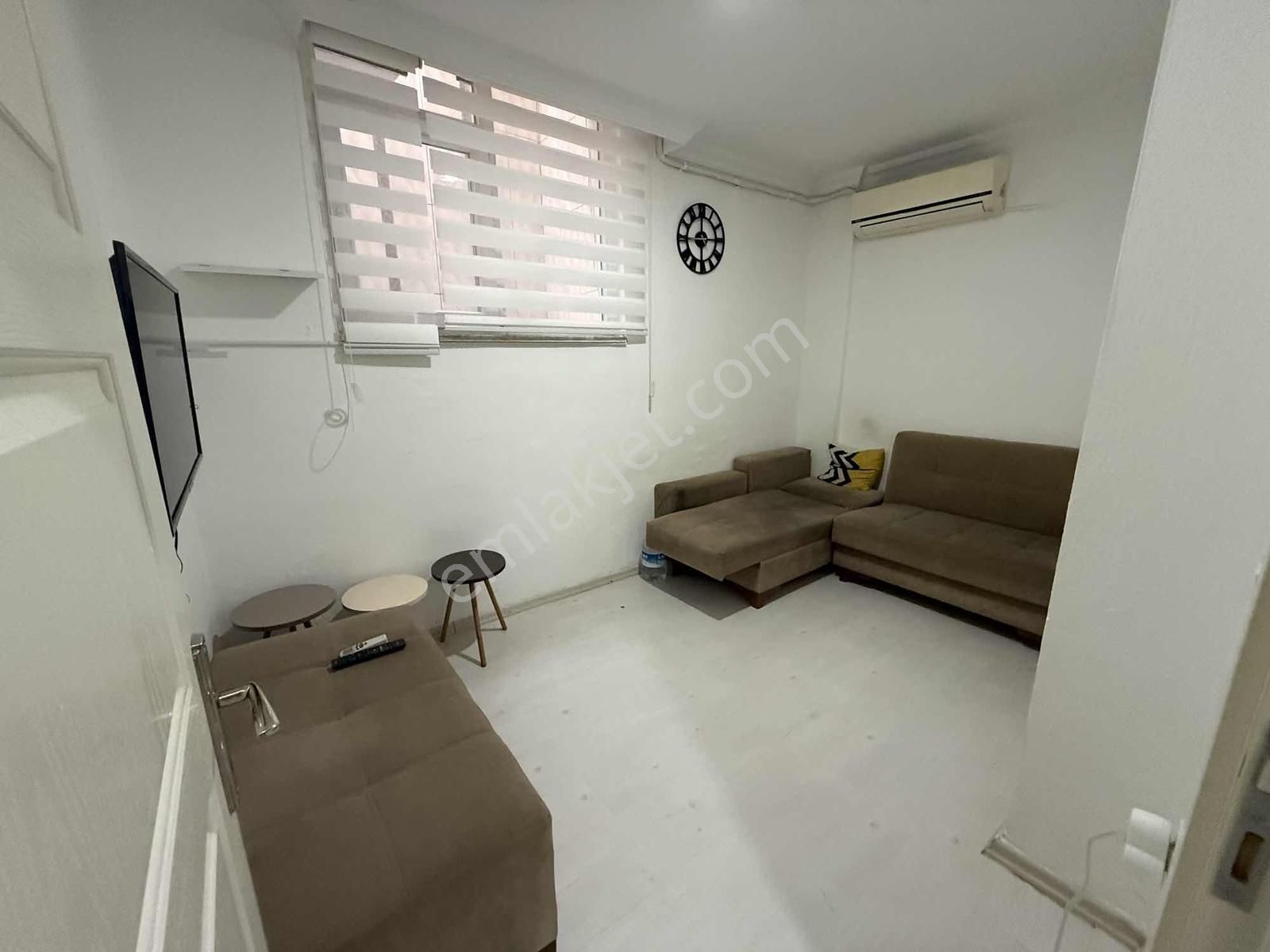 Kültürde 1+1 Ayrı Mutfaklı Eşyalı Kiralık Daire