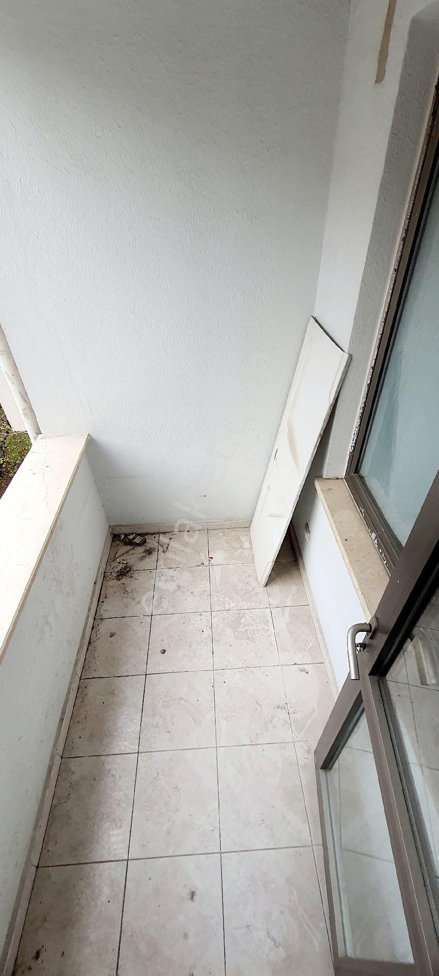 Ümraniye Alemdağ Caddesi Trafiğe Kapalı Kısımda 3+1 135m² Net - Görsel 8