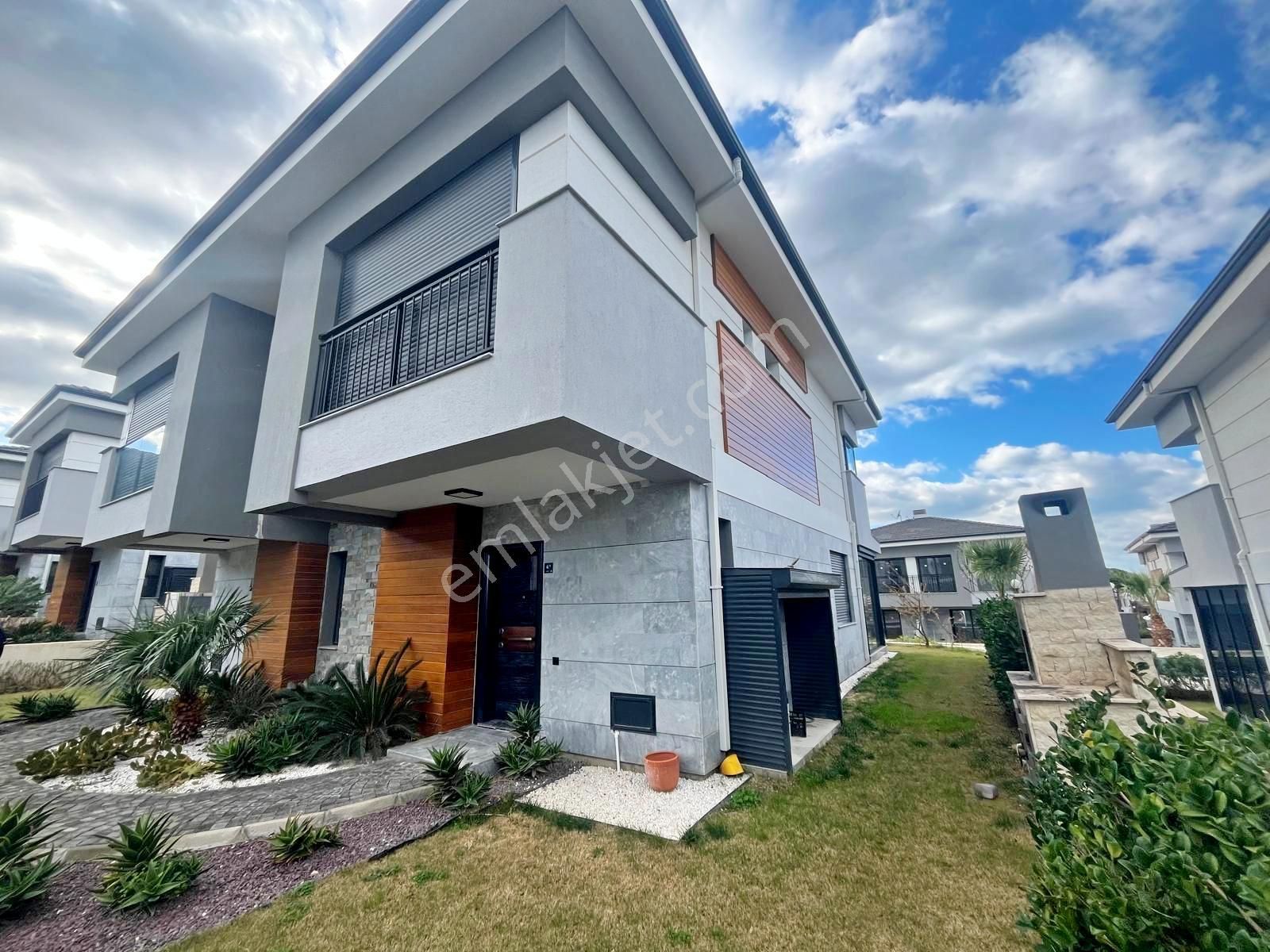 Kuşadası Satılık Güzelçamlıda Denize Yakın 3+1 Yazlık - Görsel 3