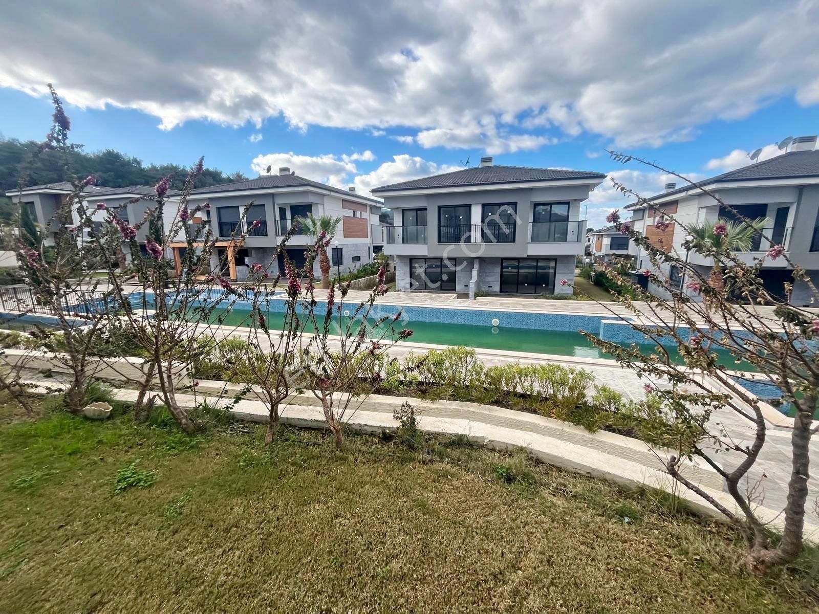 Kuşadası Satılık Güzelçamlıda Denize Yakın 3+1 Yazlık - Görsel 8