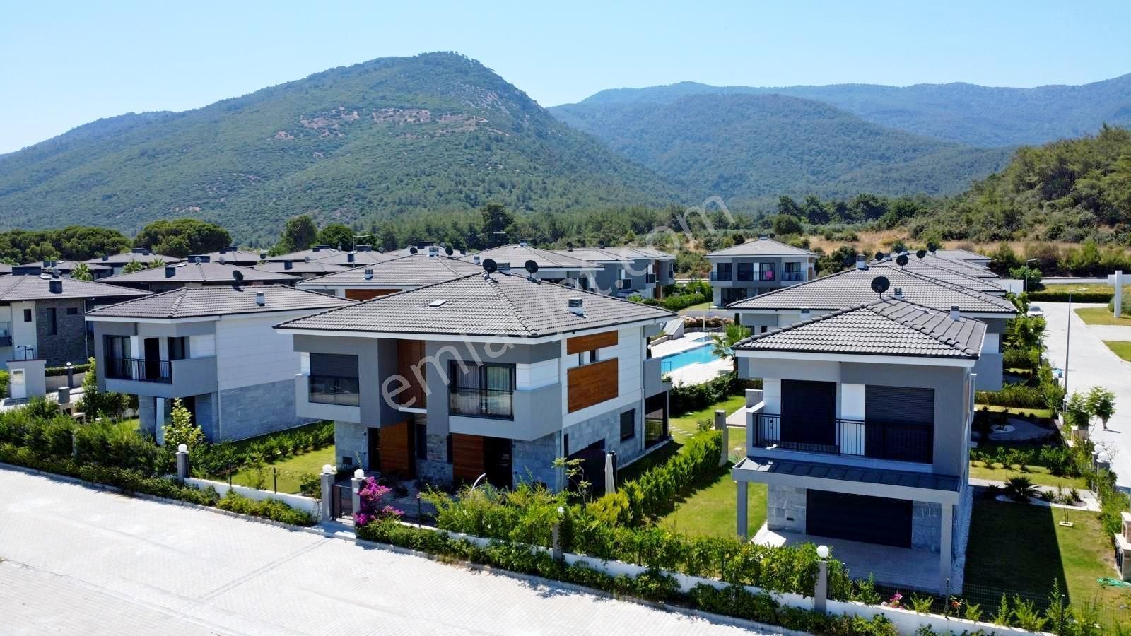 Kuşadası Satılık Güzelçamlıda Denize Yakın 3+1 Yazlık - Görsel 2