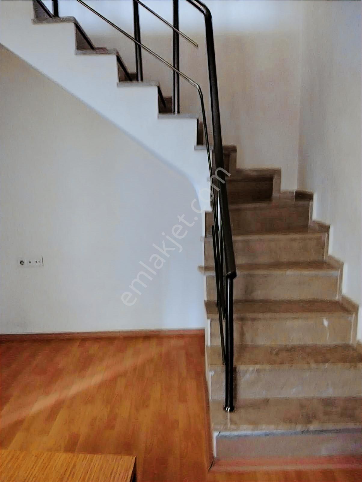 Sancaktepe Merve Mhde Kat Mülkiyetli 2+1 Ters Dubleks - Görsel 4