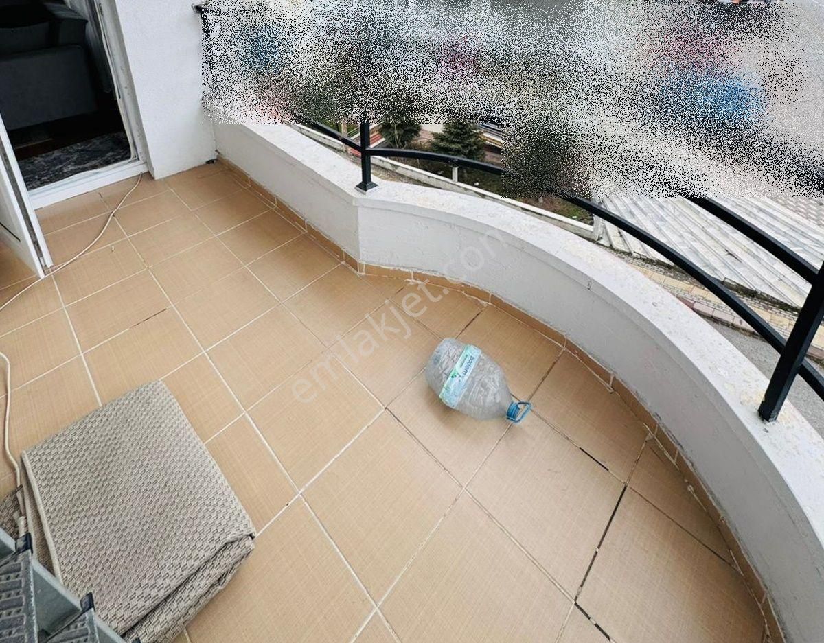 Bostancık Caddesi Üzerinde 3+1 Katta Satılık Daire !! - Görsel 14