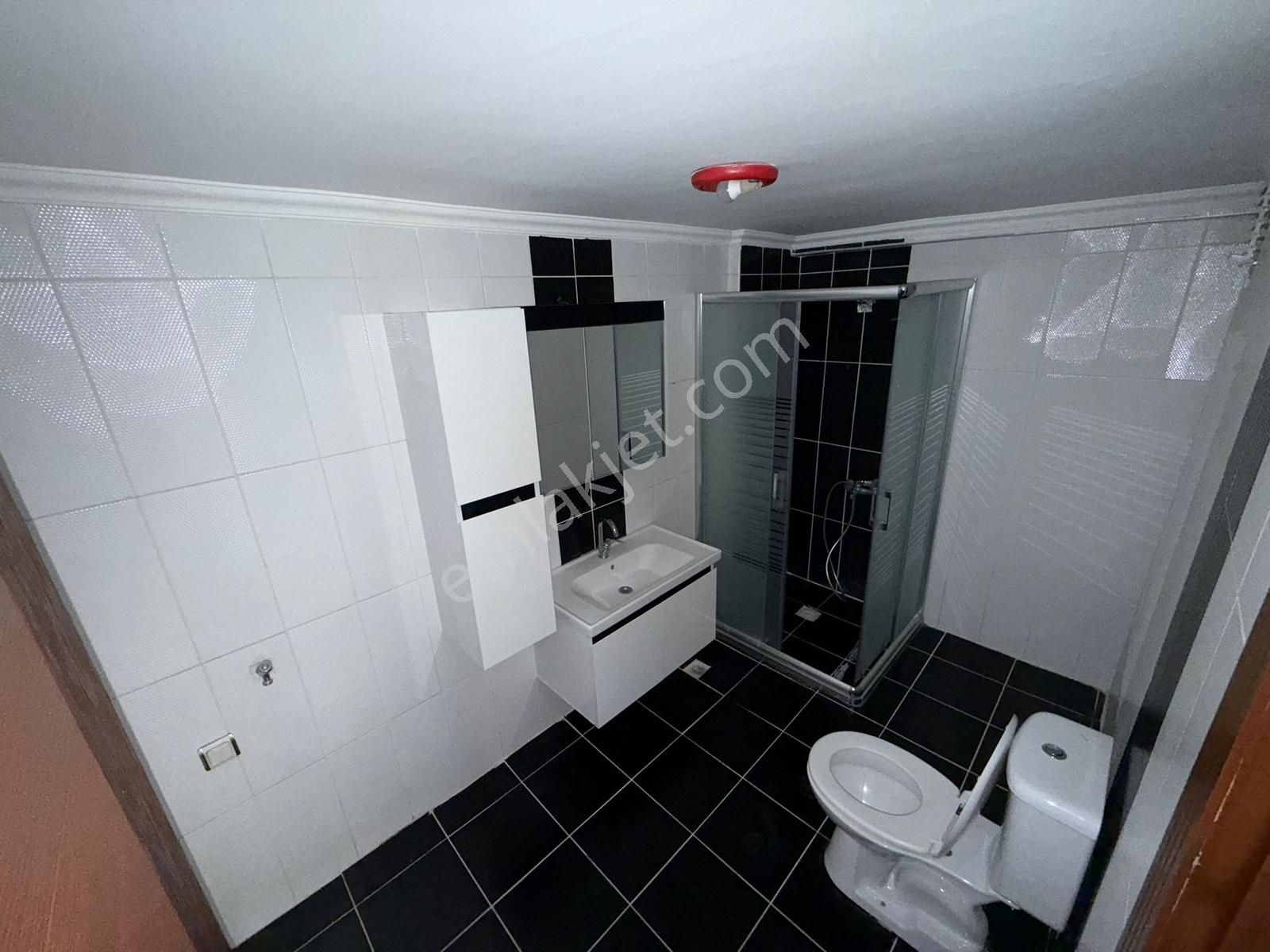 Rıza Acar'dan Avcılar Mah. Akgüvercin Cad. Üzeri Asansörlü Boş - Görsel 34