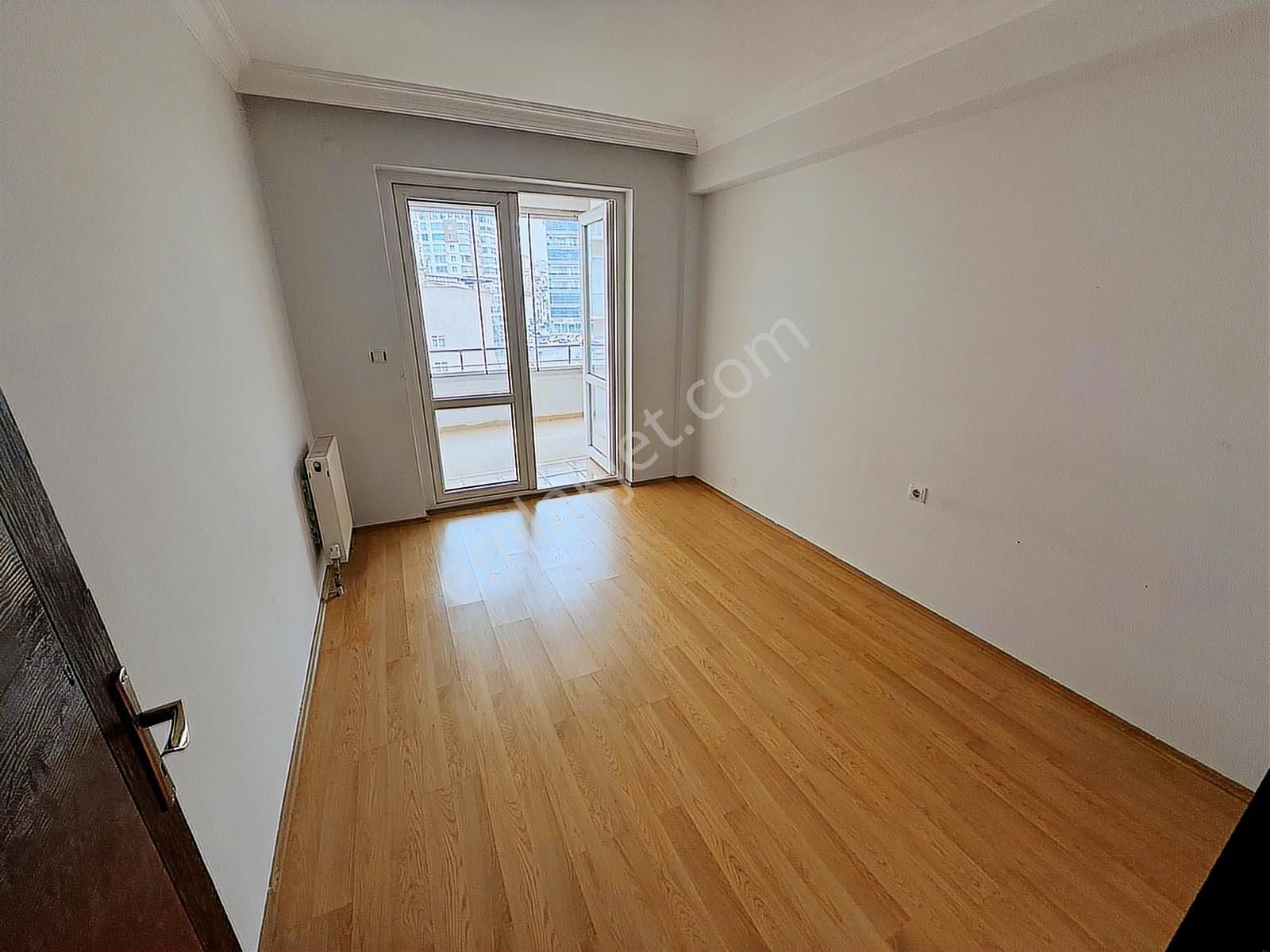 Rıza Acar'dan Avcılar Mah. Akgüvercin Cad. Üzeri Asansörlü Boş - Görsel 32