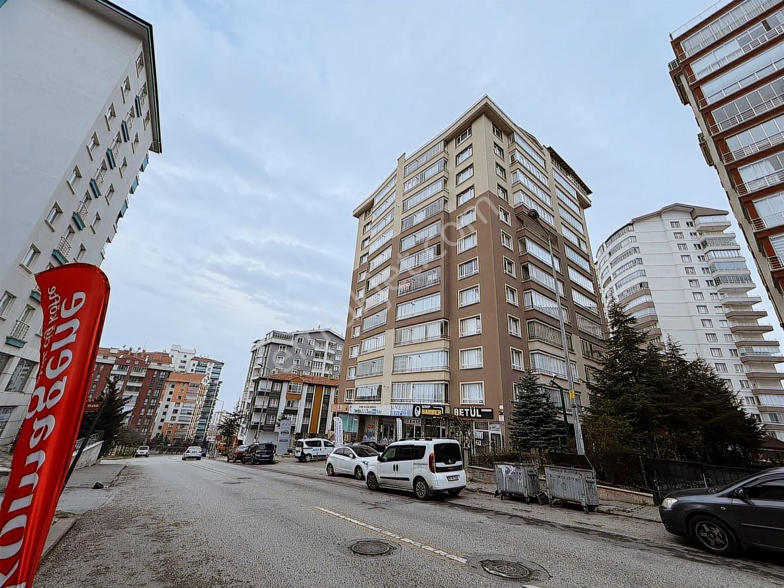 Rıza Acar'dan Avcılar Mah. Akgüvercin Cad. Üzeri Asansörlü Boş - Görsel 11