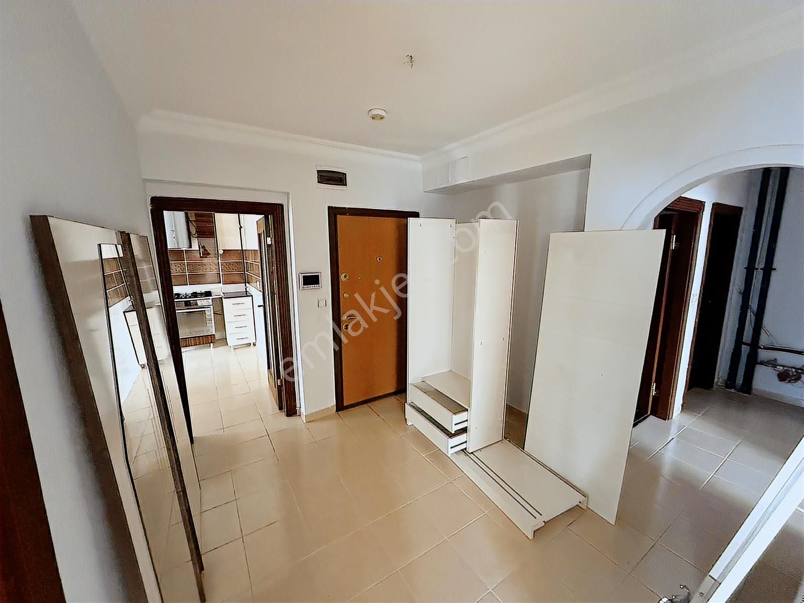 Rıza Acar'dan Avcılar Mah. Akgüvercin Cad. Üzeri Asansörlü Boş - Görsel 6