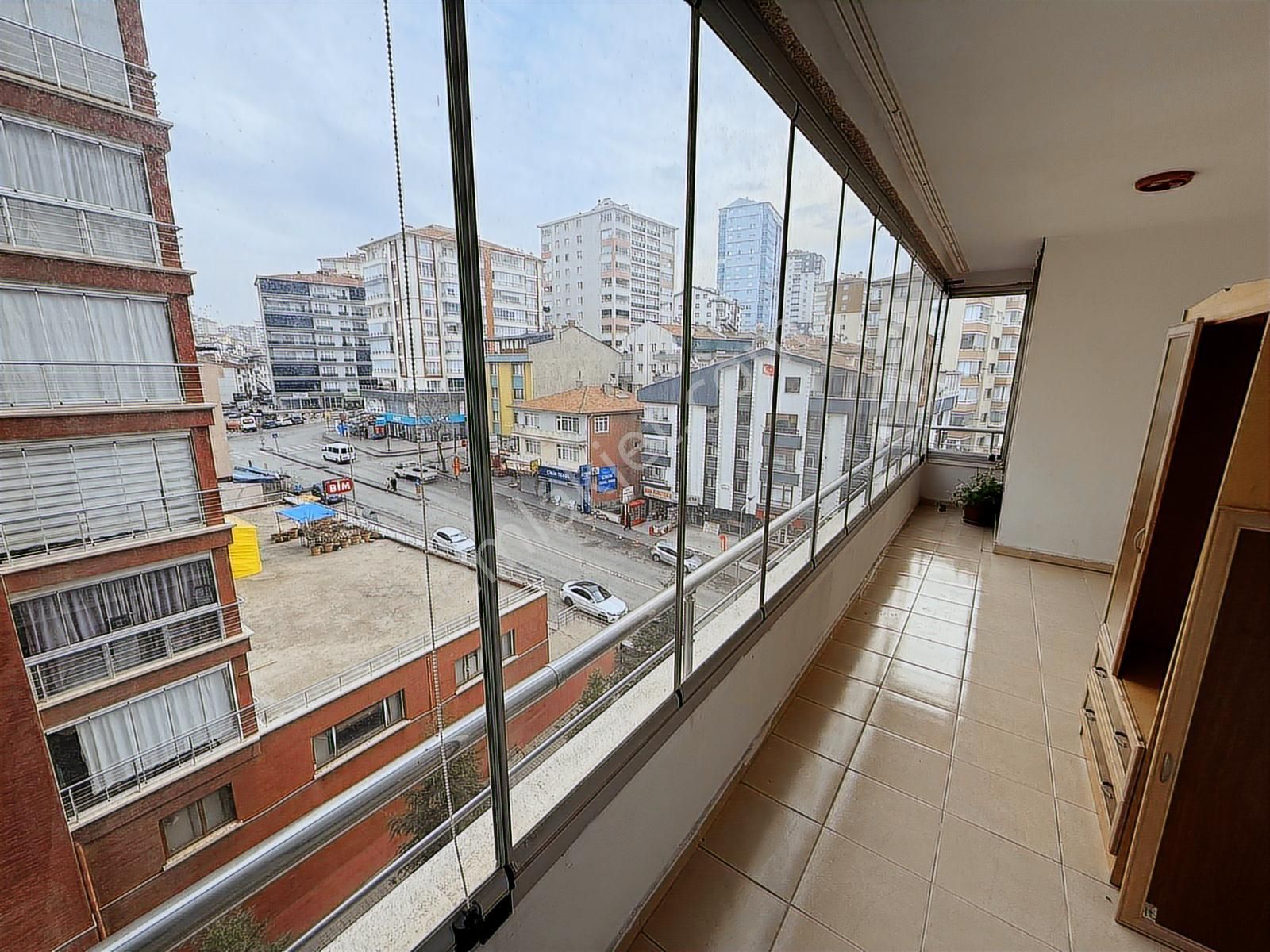 Rıza Acar'dan Avcılar Mah. Akgüvercin Cad. Üzeri Asansörlü Boş - Görsel 29