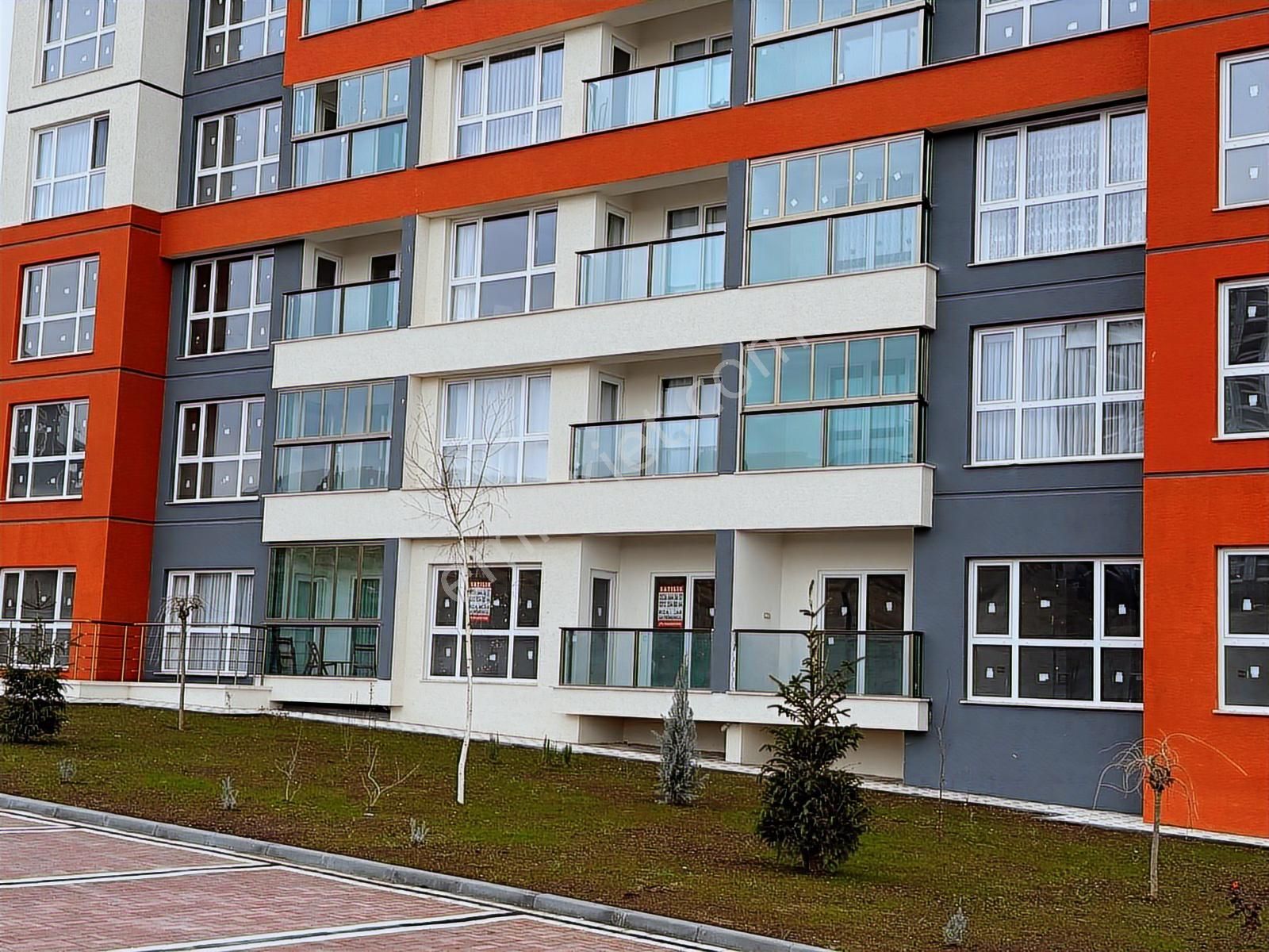Rıza Acar'dan Astim Park Modern Sitesinde 1+1 Satılık