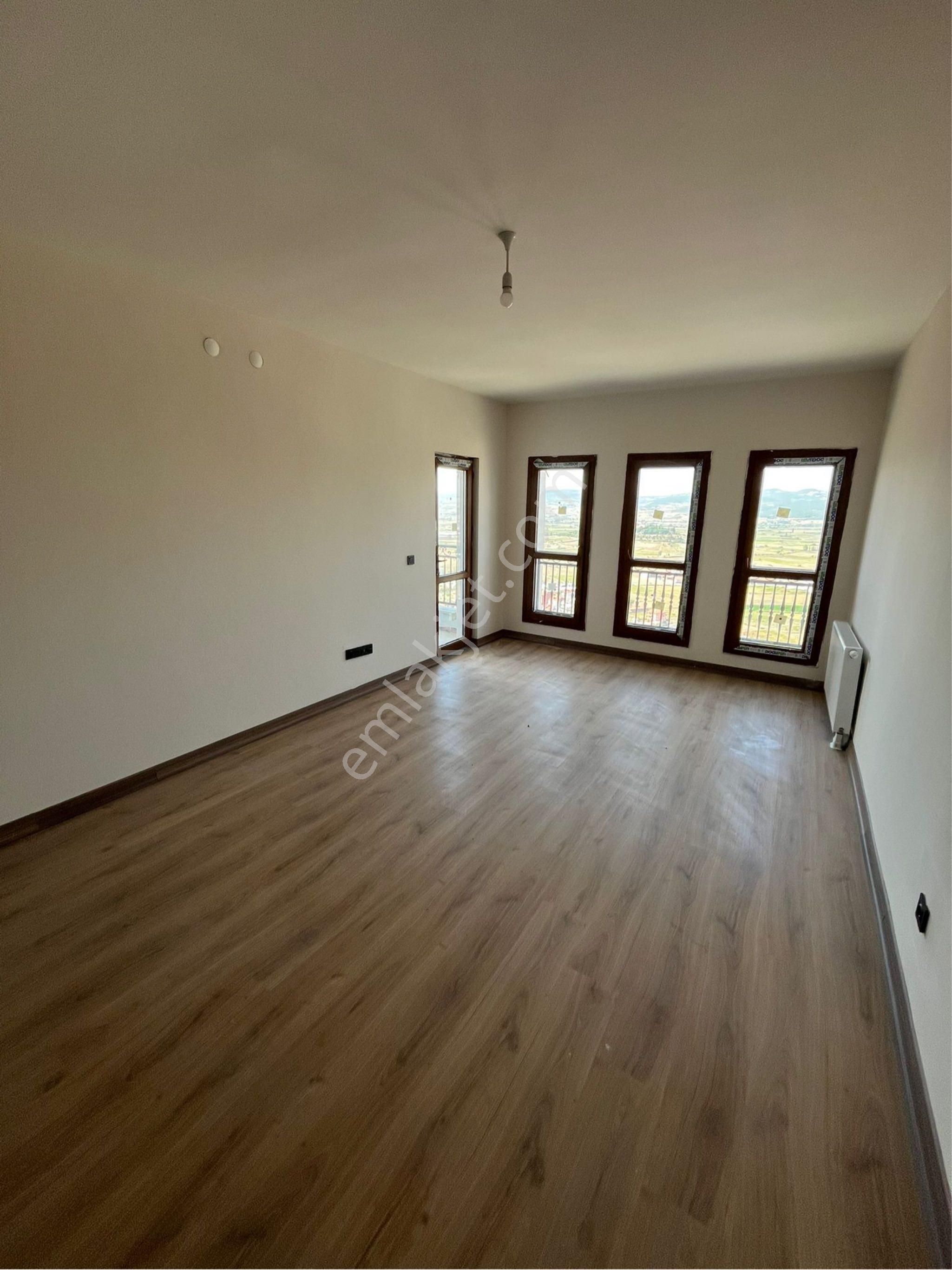 Balcity - Bigadiç Toki Emek Mahallesinde Kiralık 2+1 Daire - Görsel 7