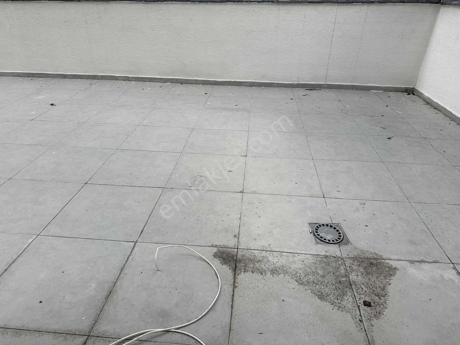 Cadde Üzeri Satılık 180 M2 3+1 Teraslı Daire - Görsel 5