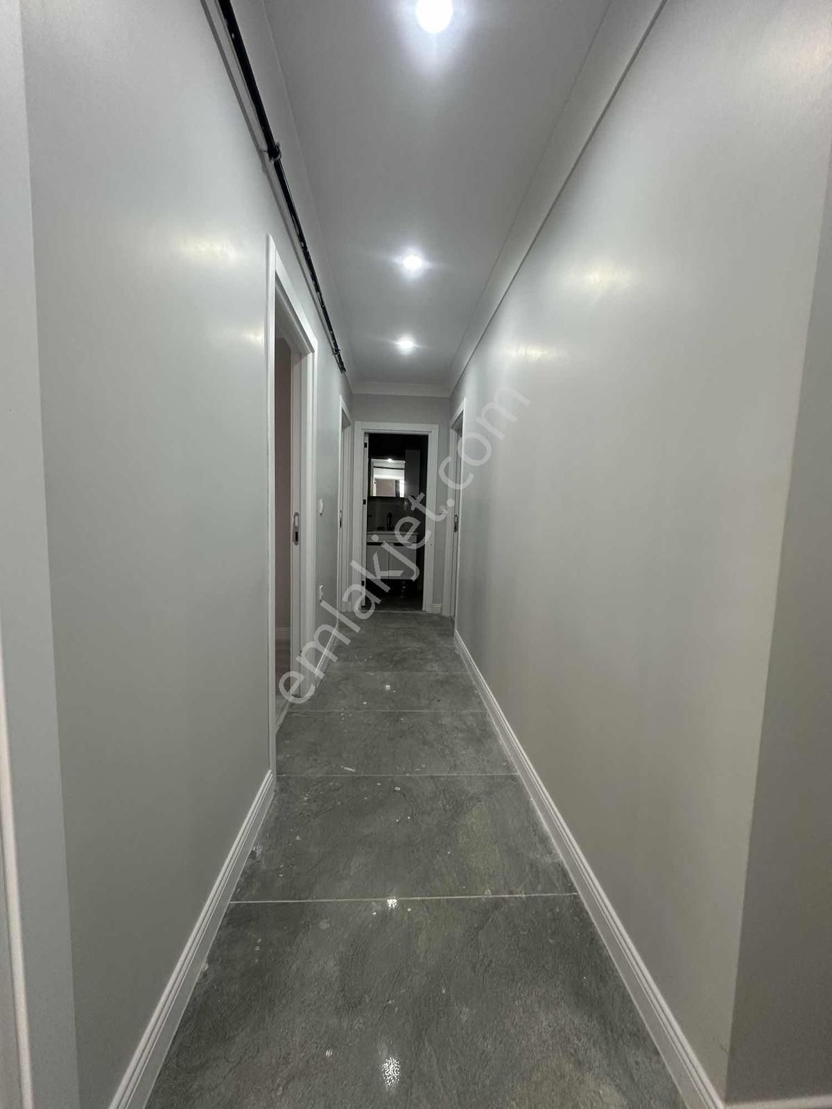 Cadde Üzeri Satılık 180 M2 3+1 Teraslı Daire - Görsel 7