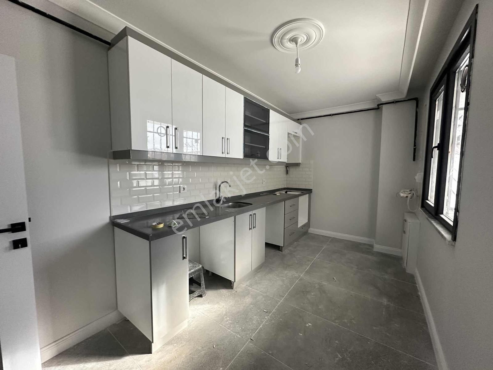Cadde Üzeri Satılık 180 M2 3+1 Teraslı Daire - Görsel 25