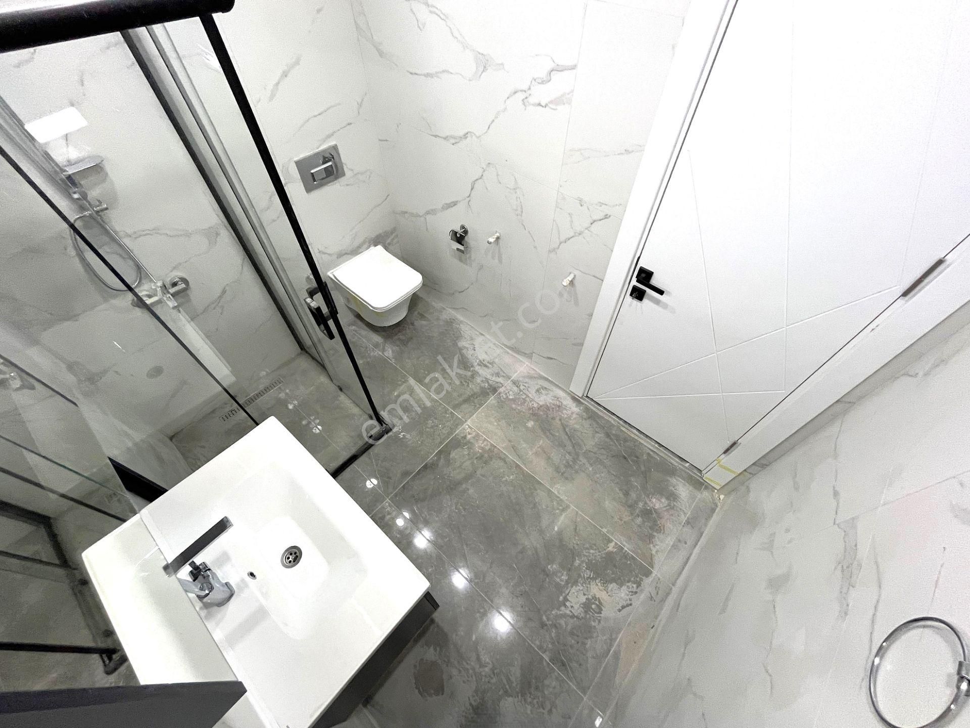 Akçay'da Aygül'den Merkezi Lokasyonda Sıfır Ara Kat Ön Cephe Ayrı Mutfak Ebeveynli 2+1 Satılık Daire - Görsel 30