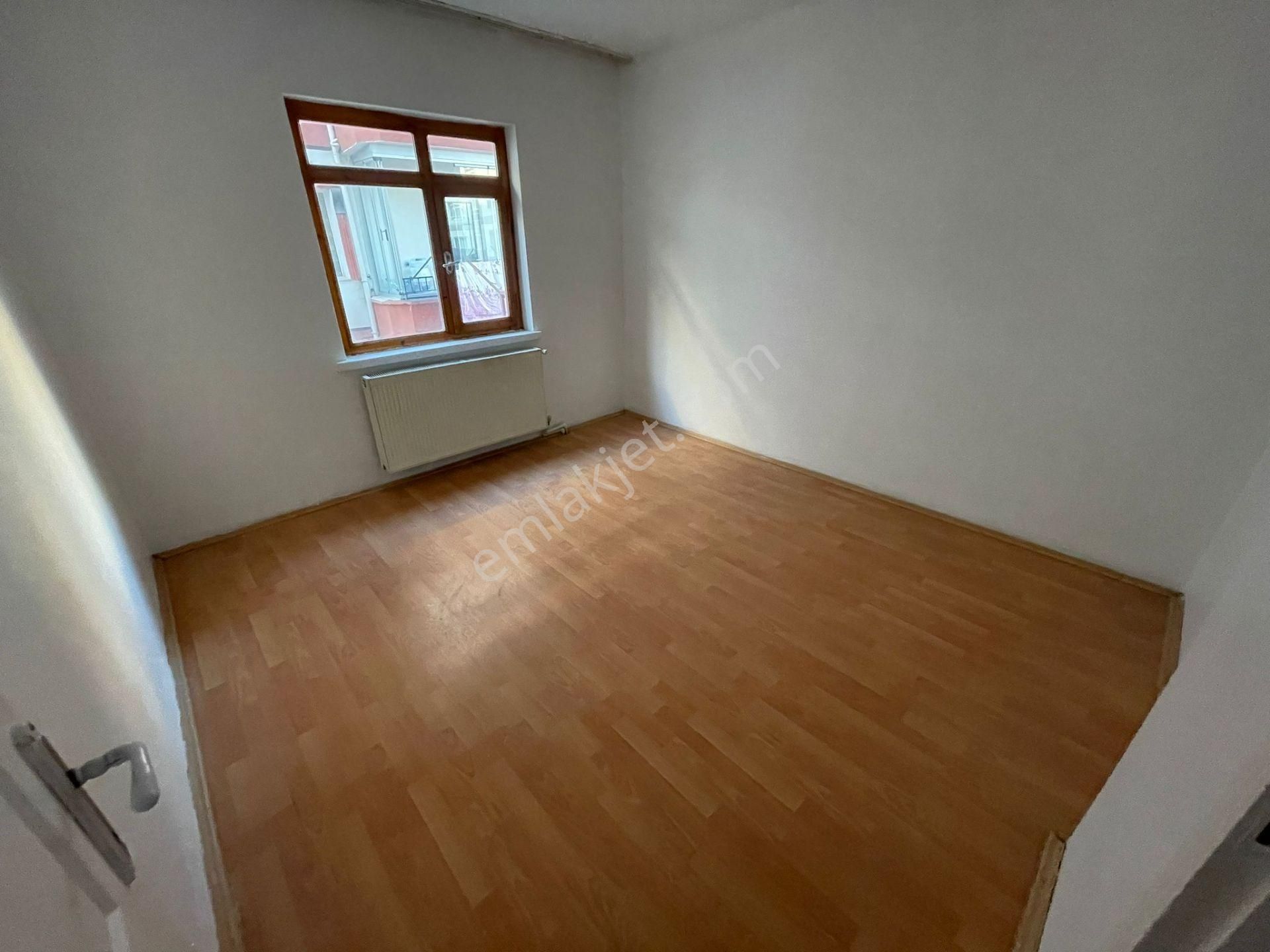 Akşemsettin Mahallesinde 3+1 Katta Satılık Daire - Görsel 8