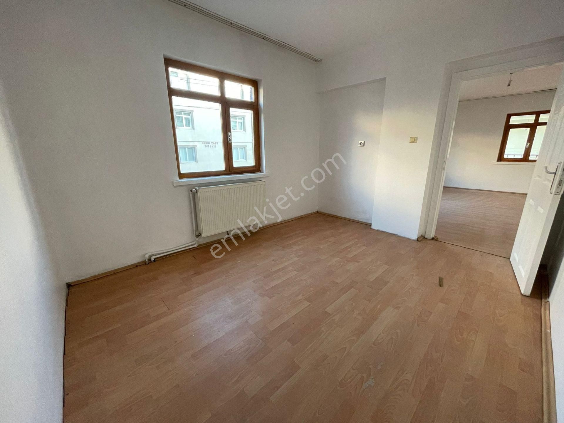 Akşemsettin Mahallesinde 3+1 Katta Satılık Daire - Görsel 7