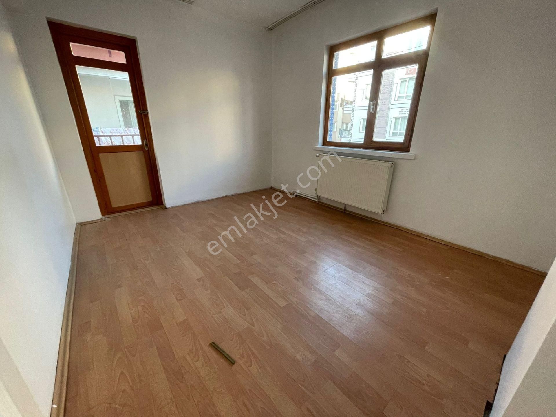 Akşemsettin Mahallesinde 3+1 Katta Satılık Daire - Görsel 13