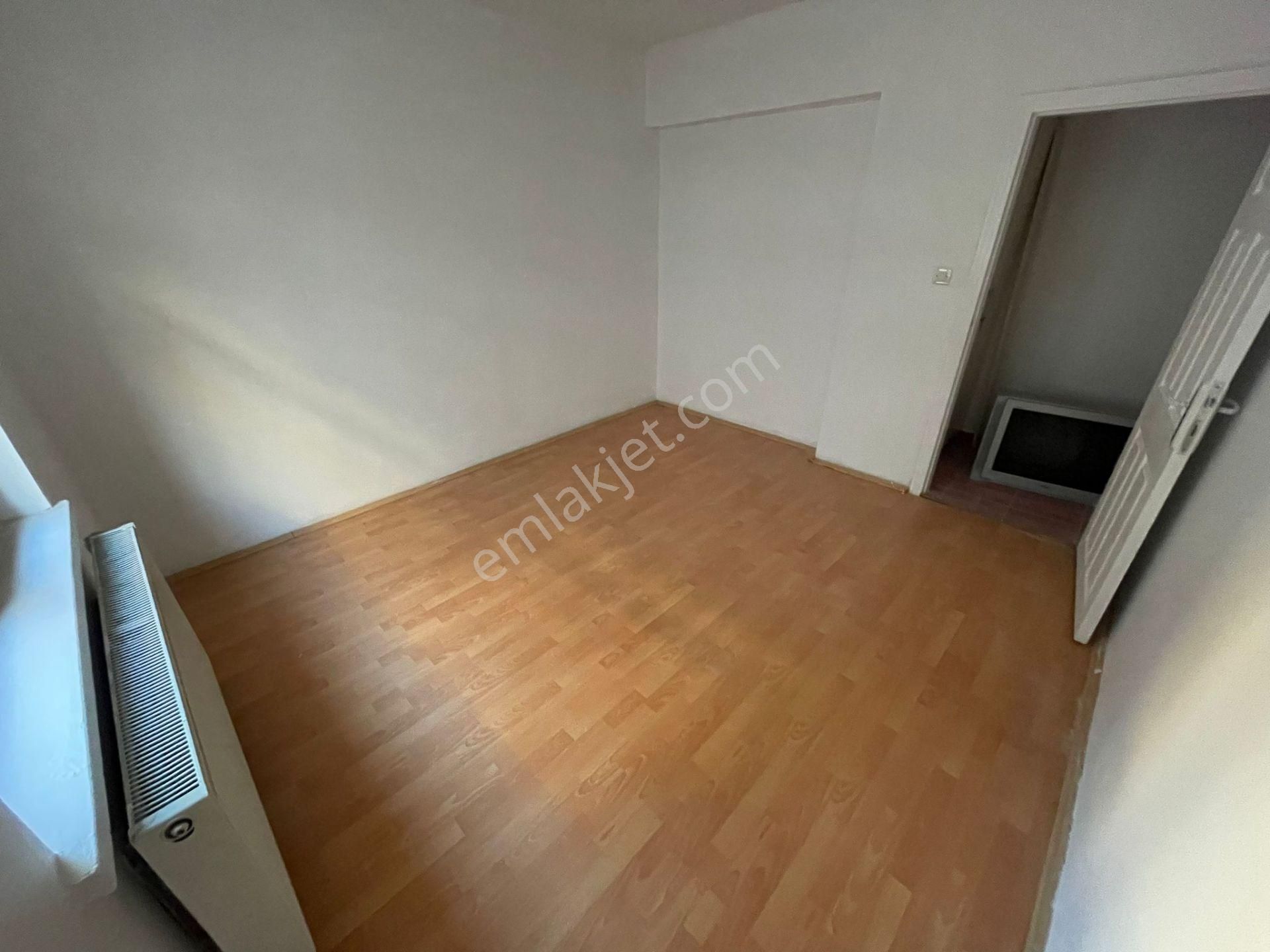 Akşemsettin Mahallesinde 3+1 Katta Satılık Daire - Görsel 12