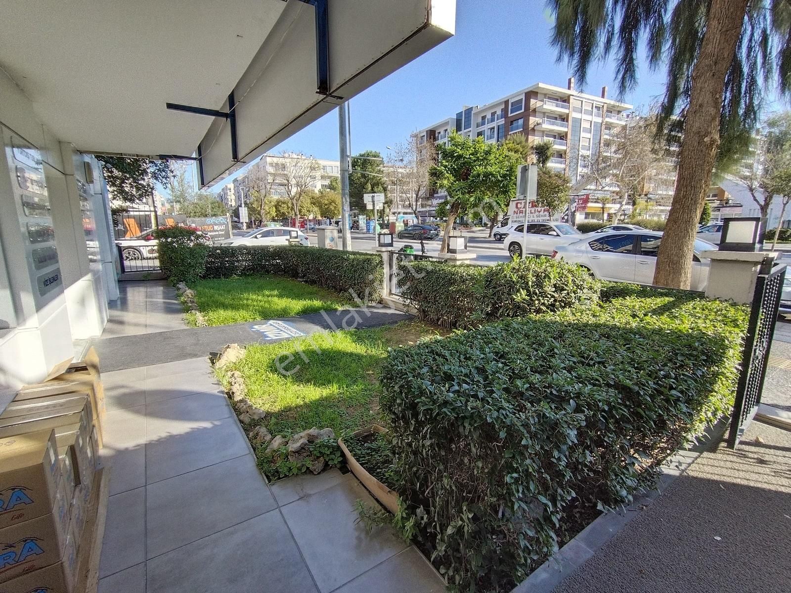 Girne Bulvarı Üzerinde Park Manzaralı Bakımlı 3+1 Kiralık Daire - Görsel 14