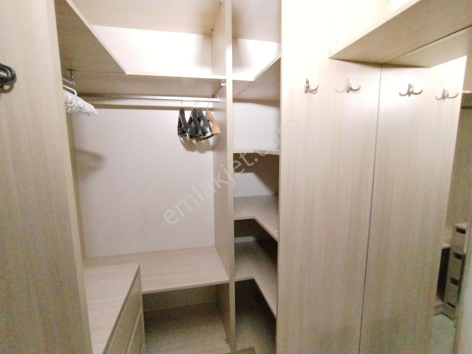 Girne Bulvarı Üzerinde Park Manzaralı Bakımlı 3+1 Kiralık Daire - Görsel 11