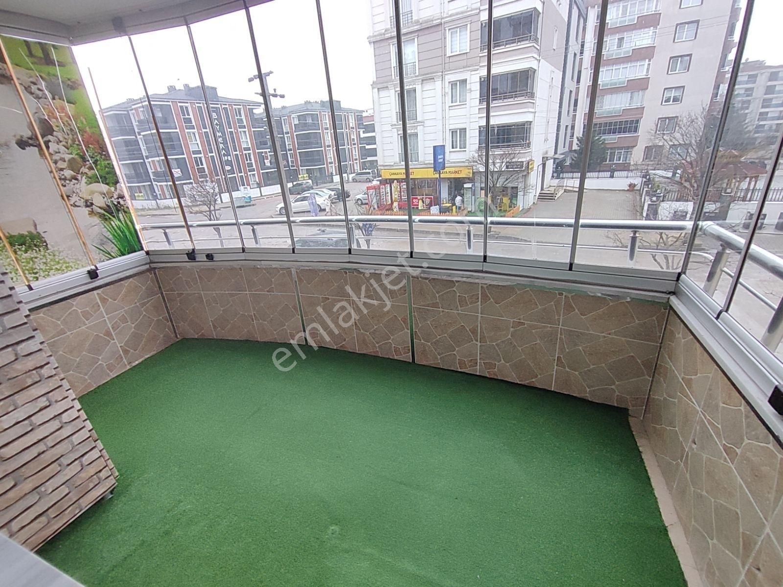 Rumeli'de Cumhuriyet Parkı Yanında 105m² Ara Kat 2+1 - Görsel 7