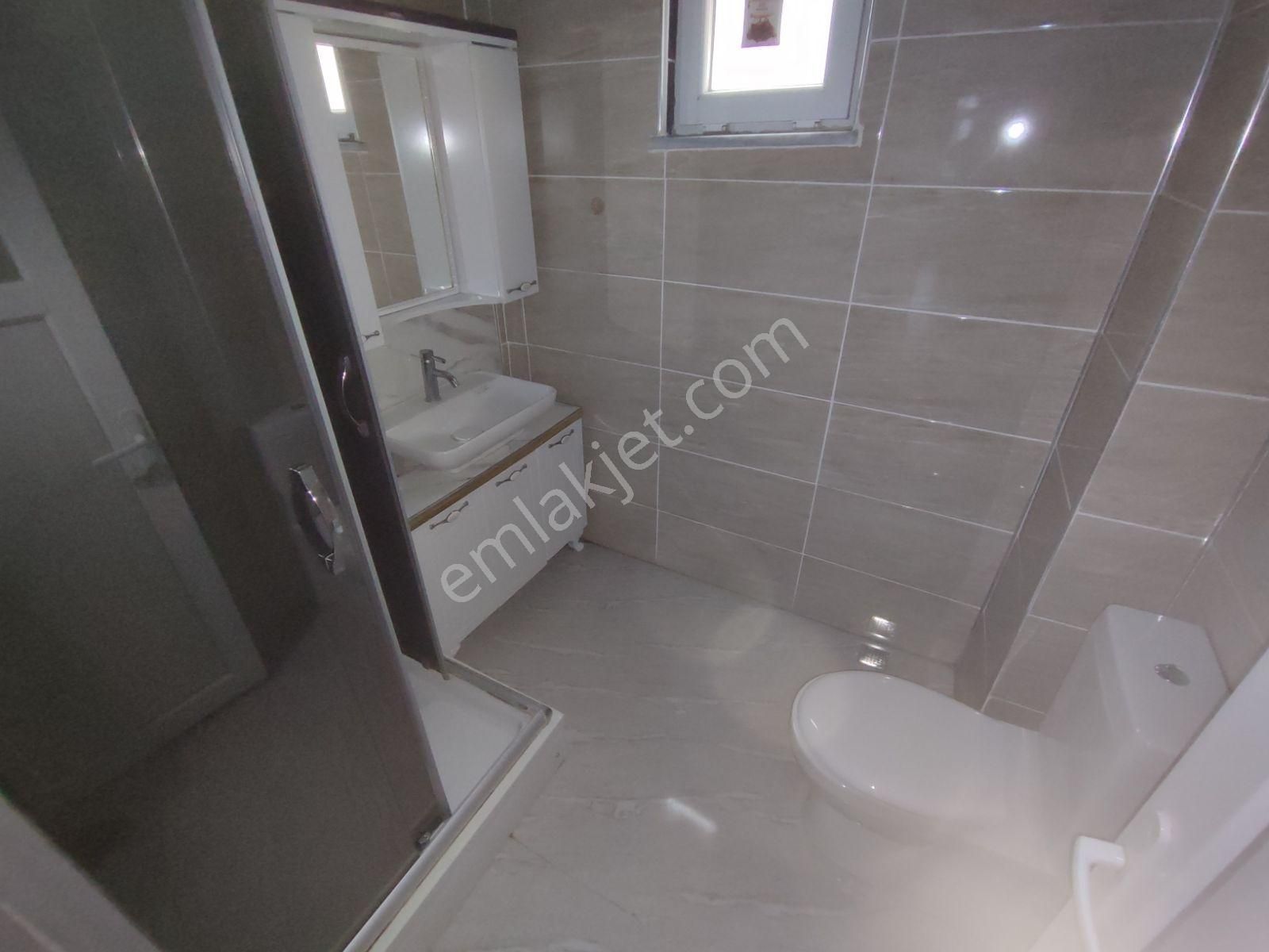 Rumeli'de Cumhuriyet Parkı Yanında 105m² Ara Kat 2+1 - Görsel 8