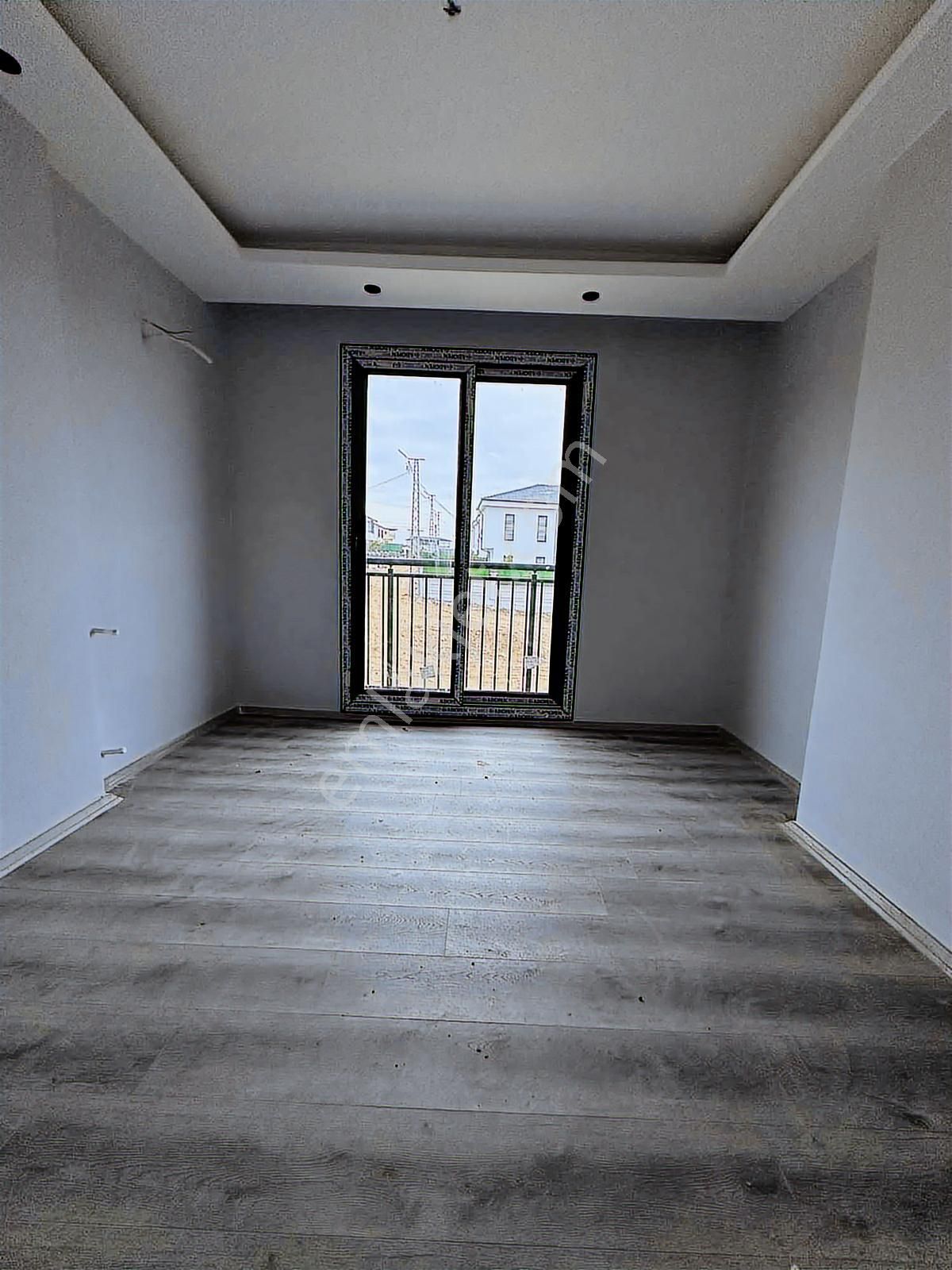 Kule Park Farkıyla Çınarlı'da İkiz 6+1 Tribleks Site İçi Villa - Görsel 22